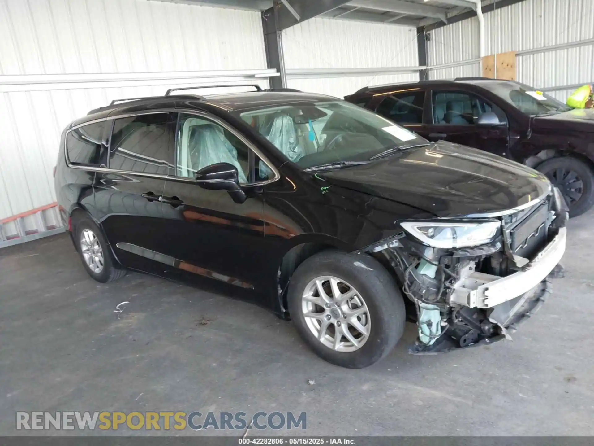 1 Photograph of a damaged car 2C4RC1BG3NR142192 CHRYSLER PACIFICA 2022