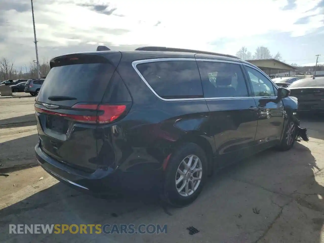 3 Photograph of a damaged car 2C4RC1BG3NR172700 CHRYSLER PACIFICA 2022