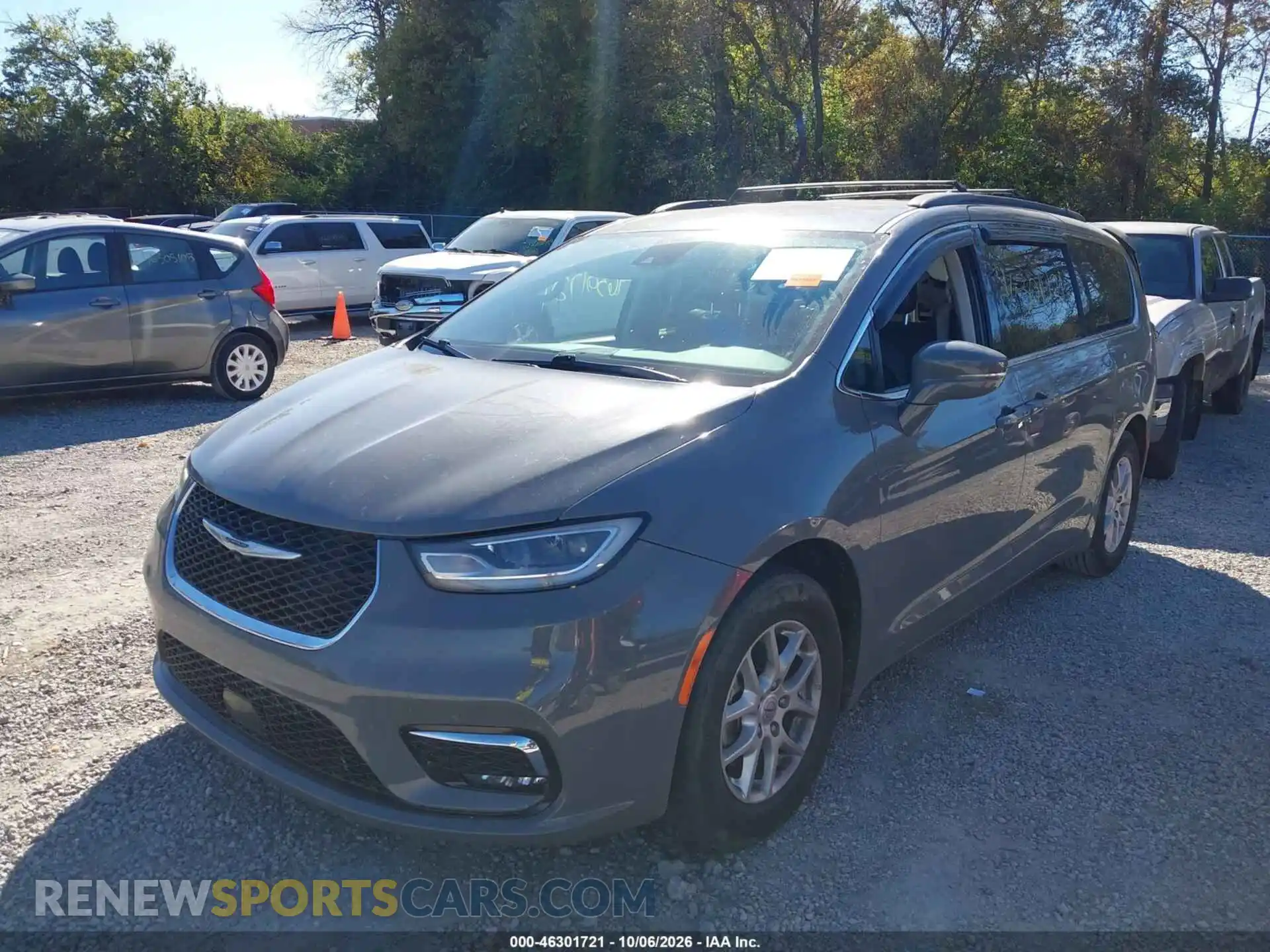 2 Photograph of a damaged car 2C4RC1BG3NR179047 CHRYSLER PACIFICA 2022