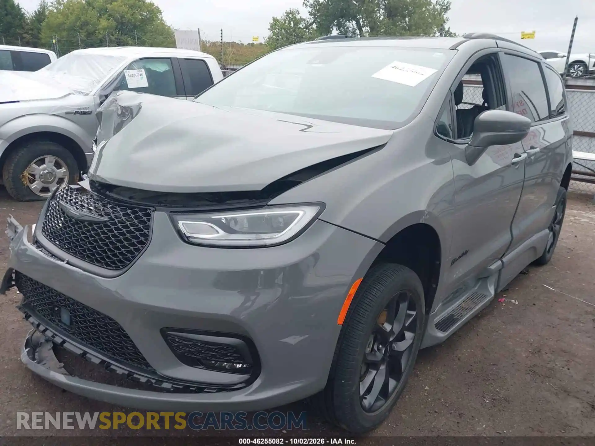 2 fotografías del automóvil dañado 2C4RC1BG3NR213360 CHRYSLER PACIFICA 2022