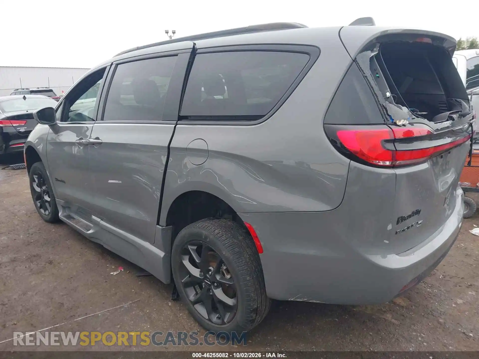 3 fotografías del automóvil dañado 2C4RC1BG3NR213360 CHRYSLER PACIFICA 2022