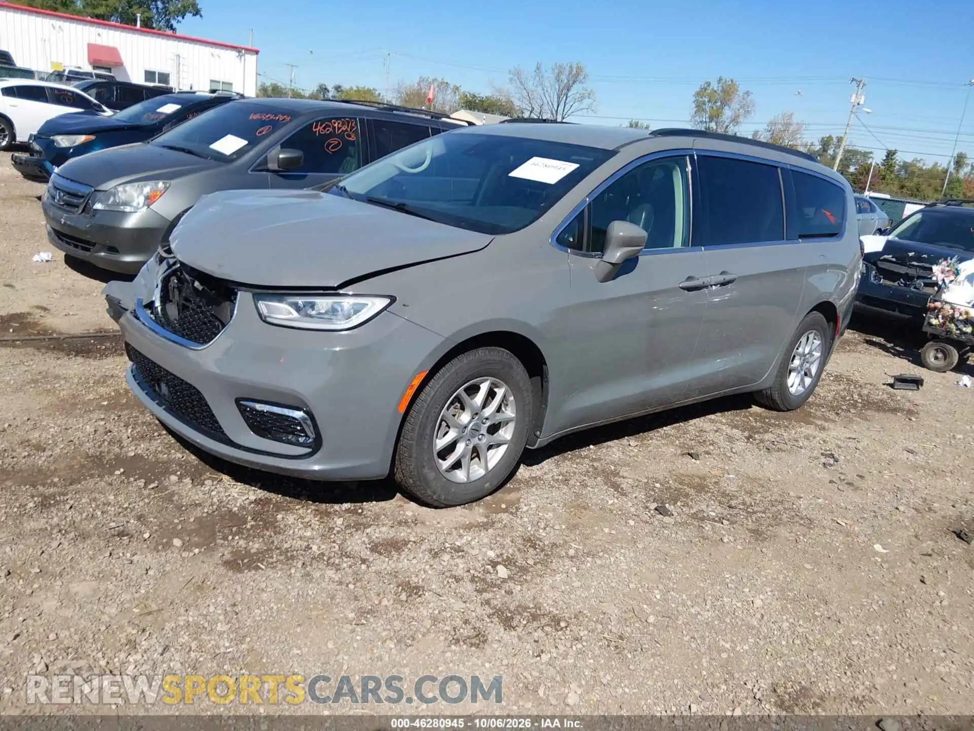 2 Photograph of a damaged car 2C4RC1BG3NR218381 CHRYSLER PACIFICA 2022