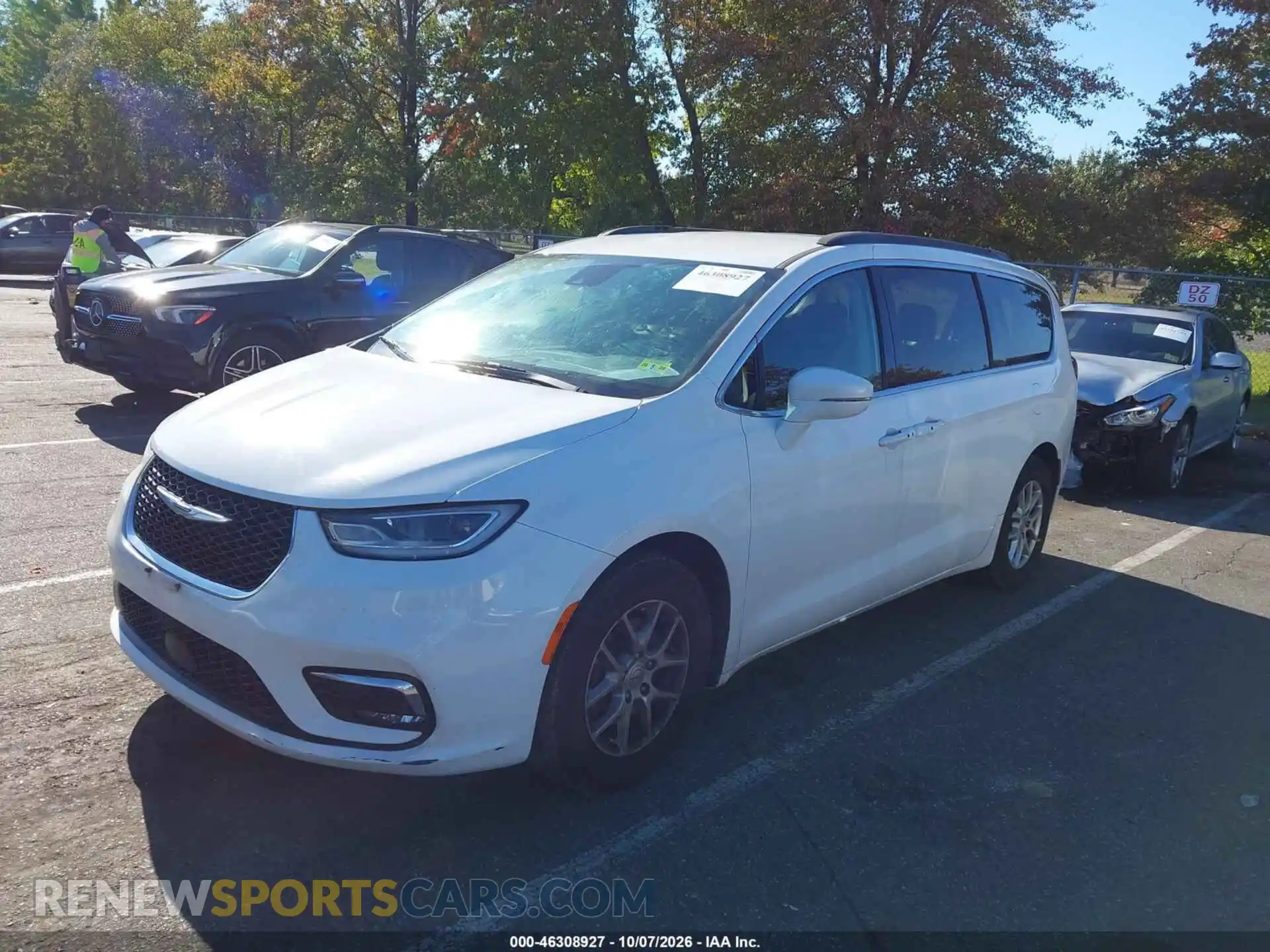 2 Photograph of a damaged car 2C4RC1BG4NR115065 CHRYSLER PACIFICA 2022