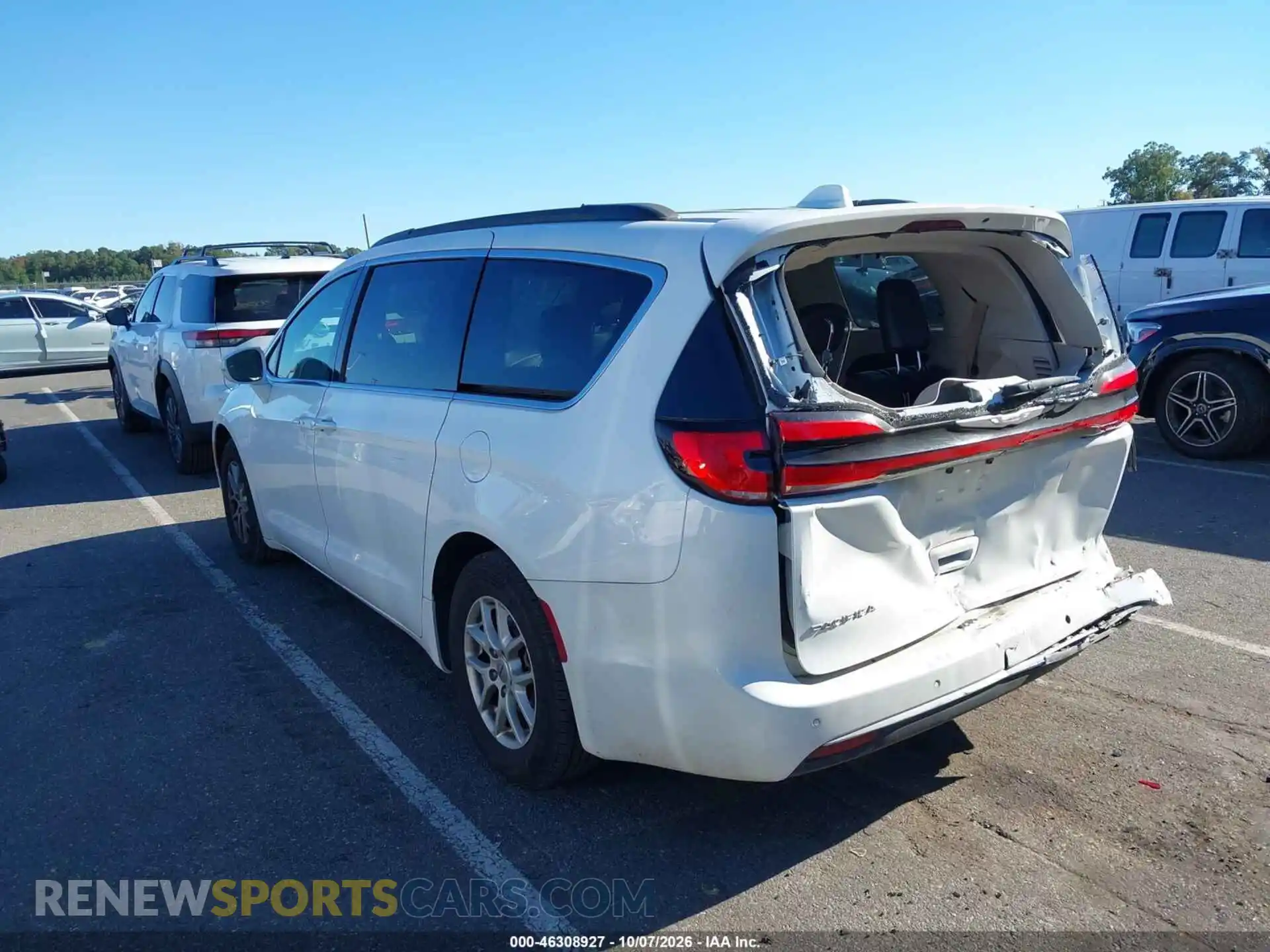3 Photograph of a damaged car 2C4RC1BG4NR115065 CHRYSLER PACIFICA 2022