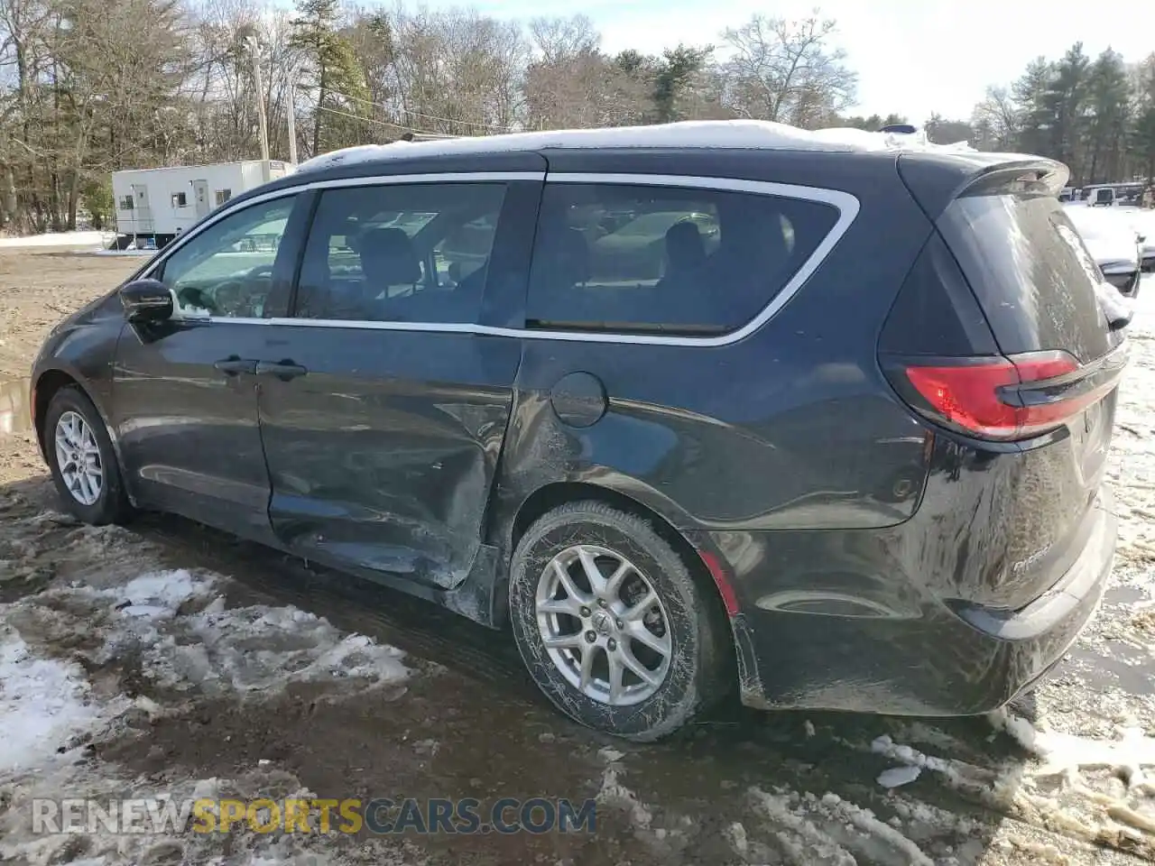 2 Photograph of a damaged car 2C4RC1BG4NR186394 CHRYSLER PACIFICA 2022