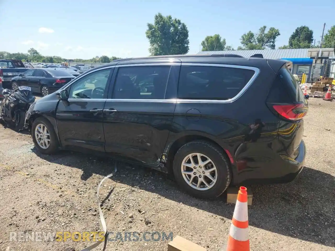 2 Photograph of a damaged car 2C4RC1BG4NR189103 CHRYSLER PACIFICA 2022