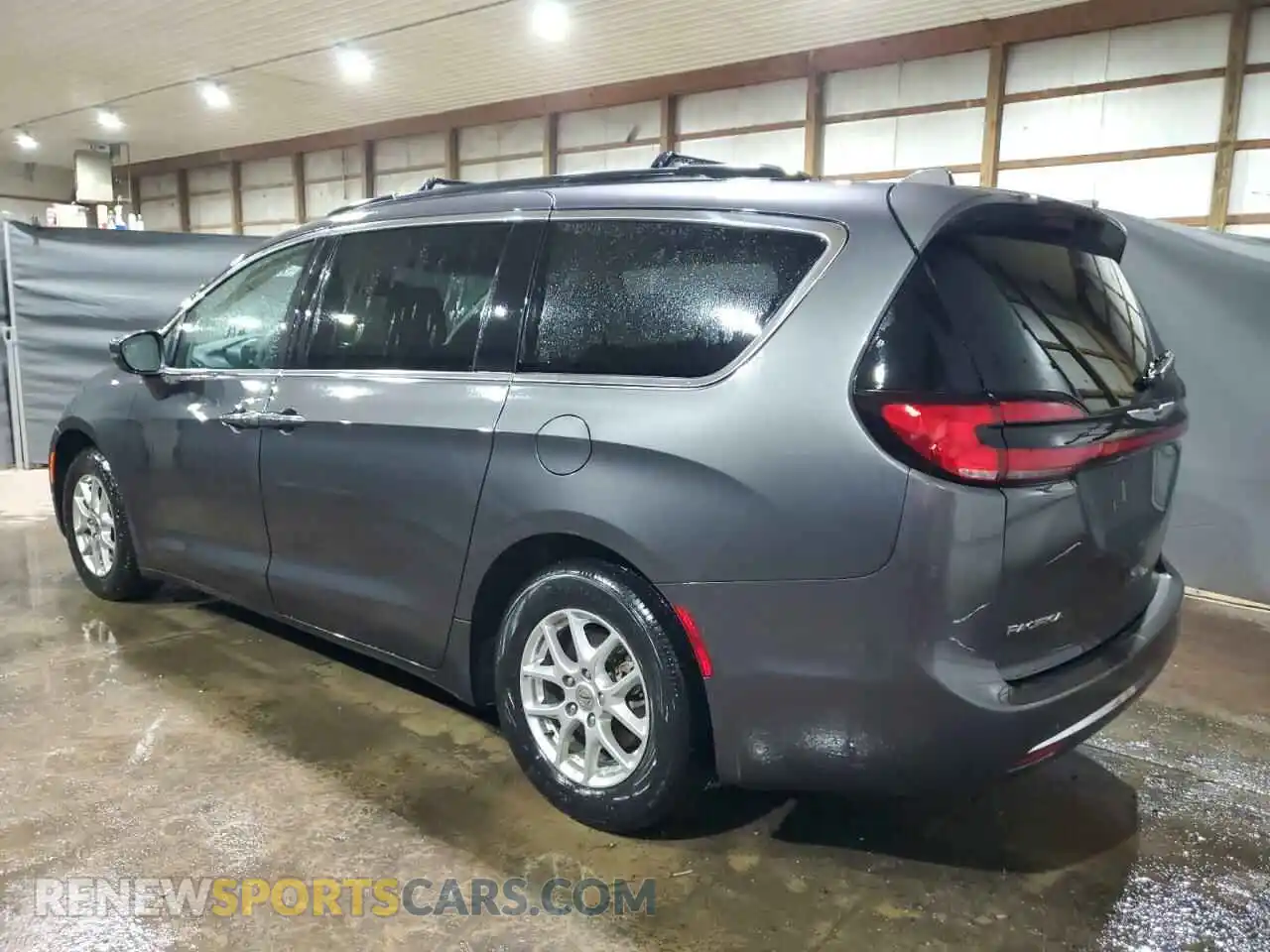 2 Photograph of a damaged car 2C4RC1BG4NR195337 CHRYSLER PACIFICA 2022