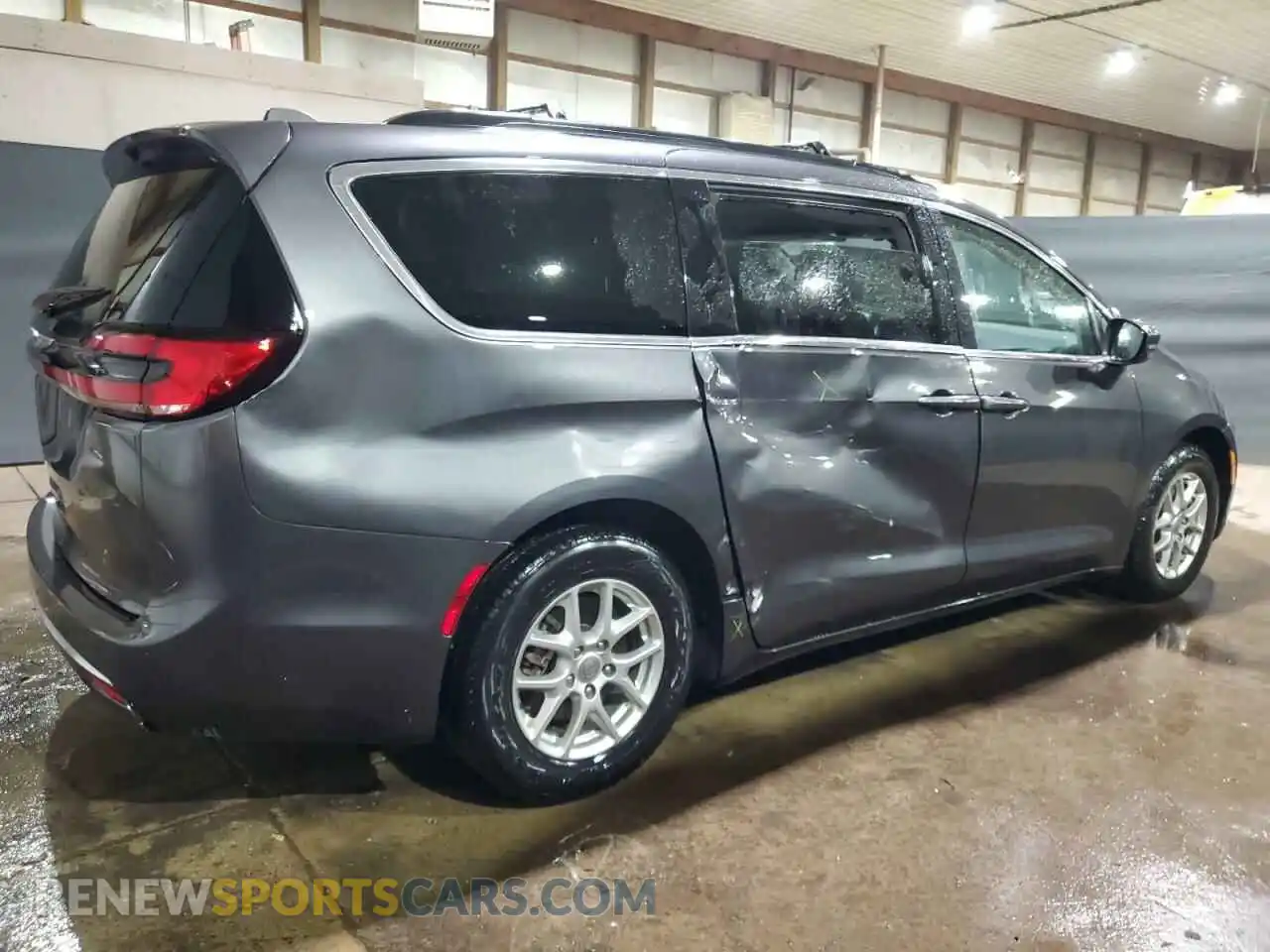 3 Photograph of a damaged car 2C4RC1BG4NR195337 CHRYSLER PACIFICA 2022