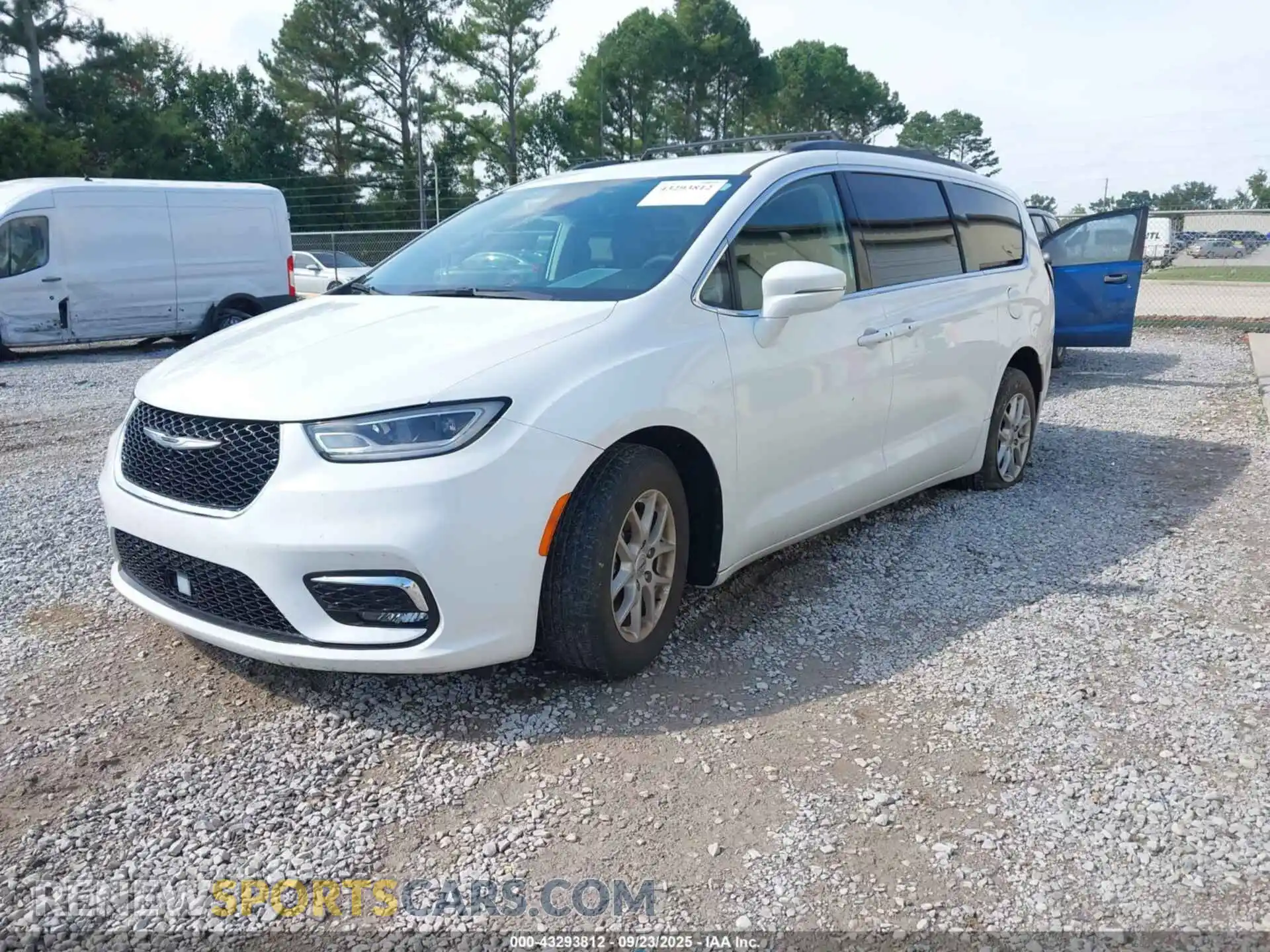 2 Photograph of a damaged car 2C4RC1BG5NR140587 CHRYSLER PACIFICA 2022