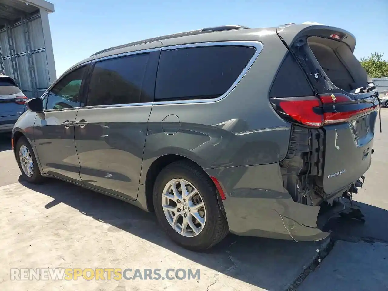 2 Photograph of a damaged car 2C4RC1BG5NR144817 CHRYSLER PACIFICA 2022