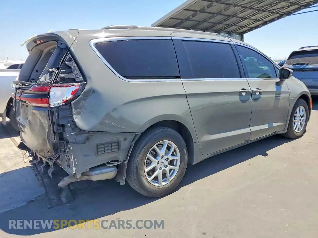 3 Photograph of a damaged car 2C4RC1BG5NR144817 CHRYSLER PACIFICA 2022