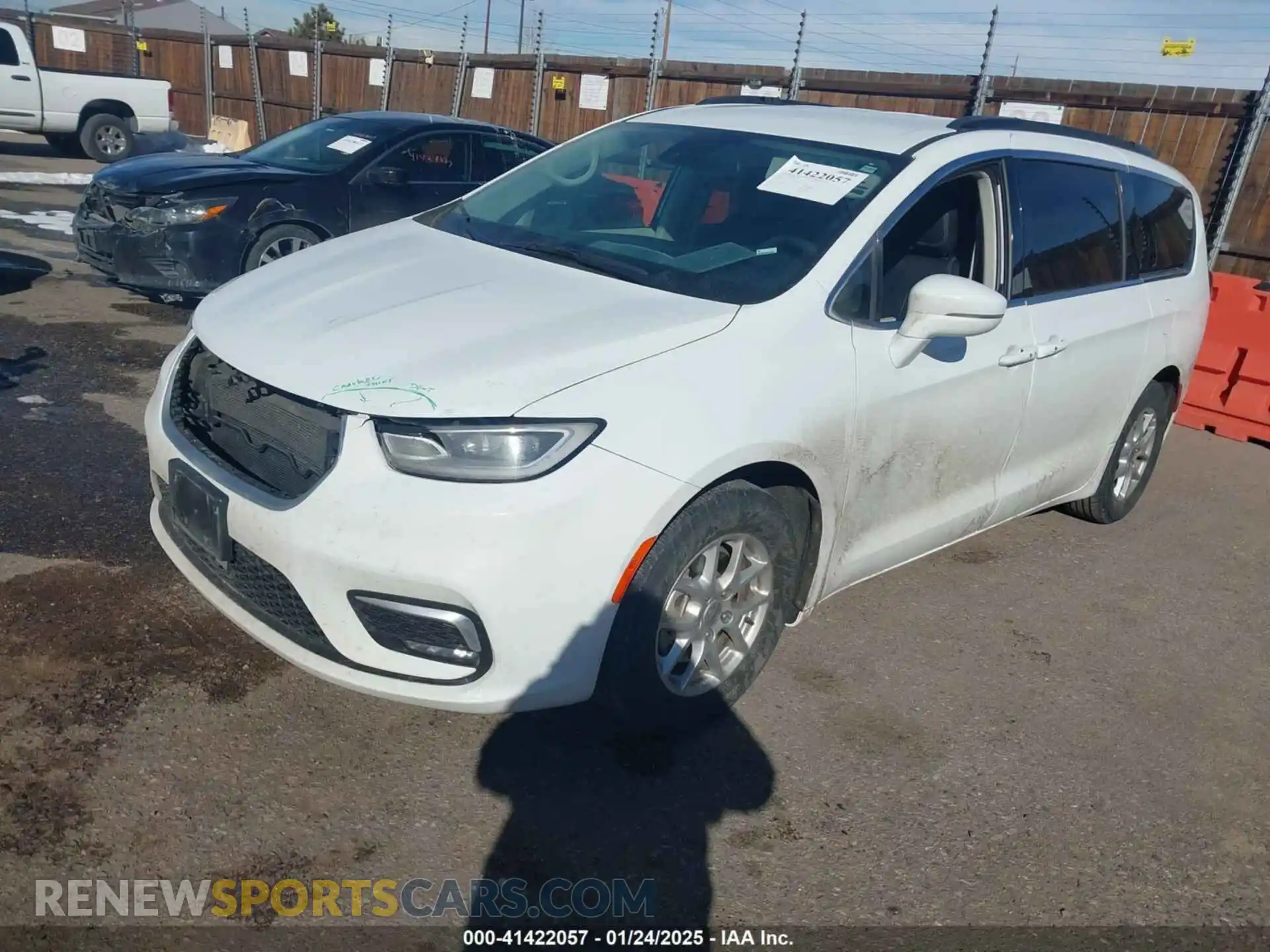2 Photograph of a damaged car 2C4RC1BG5NR170186 CHRYSLER PACIFICA 2022