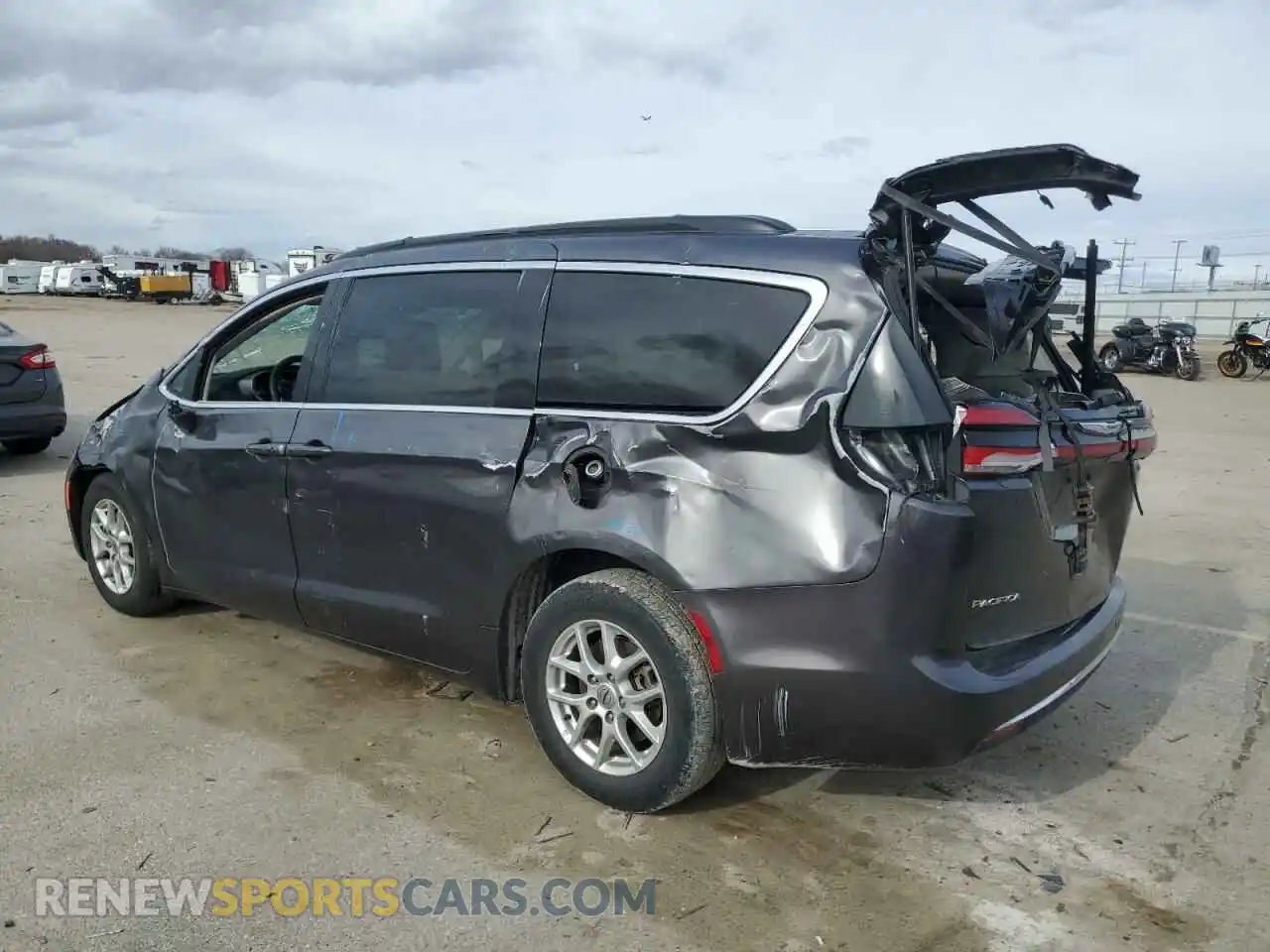 2 Photograph of a damaged car 2C4RC1BG5NR171029 CHRYSLER PACIFICA 2022