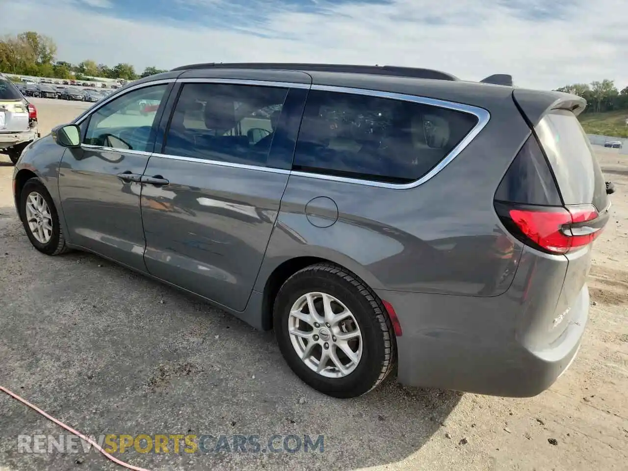 2 Photograph of a damaged car 2C4RC1BG6NR114113 CHRYSLER PACIFICA 2022