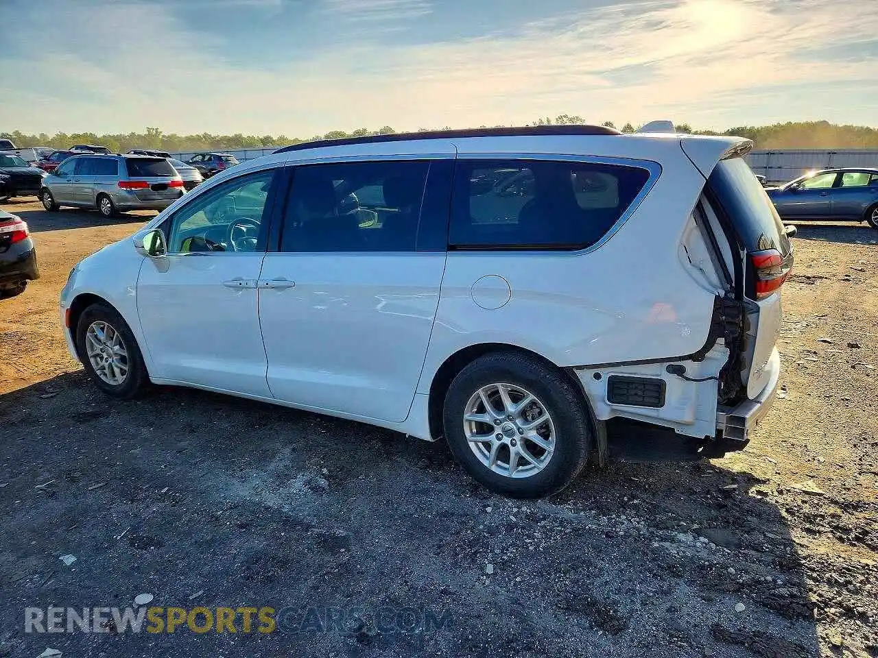 2 Photograph of a damaged car 2C4RC1BG6NR170780 CHRYSLER PACIFICA 2022
