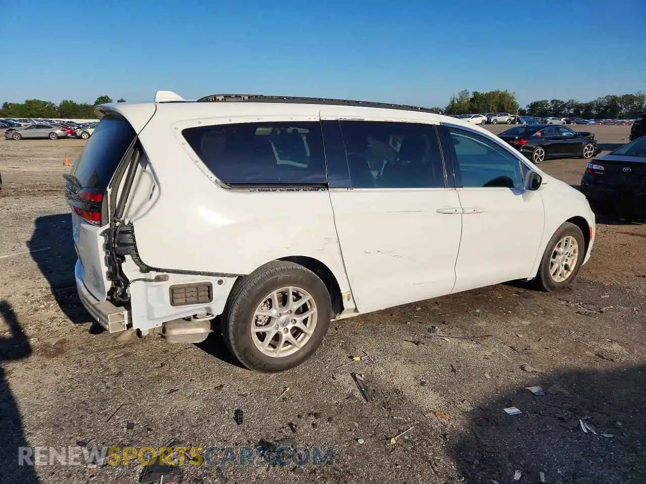 3 Photograph of a damaged car 2C4RC1BG6NR170780 CHRYSLER PACIFICA 2022