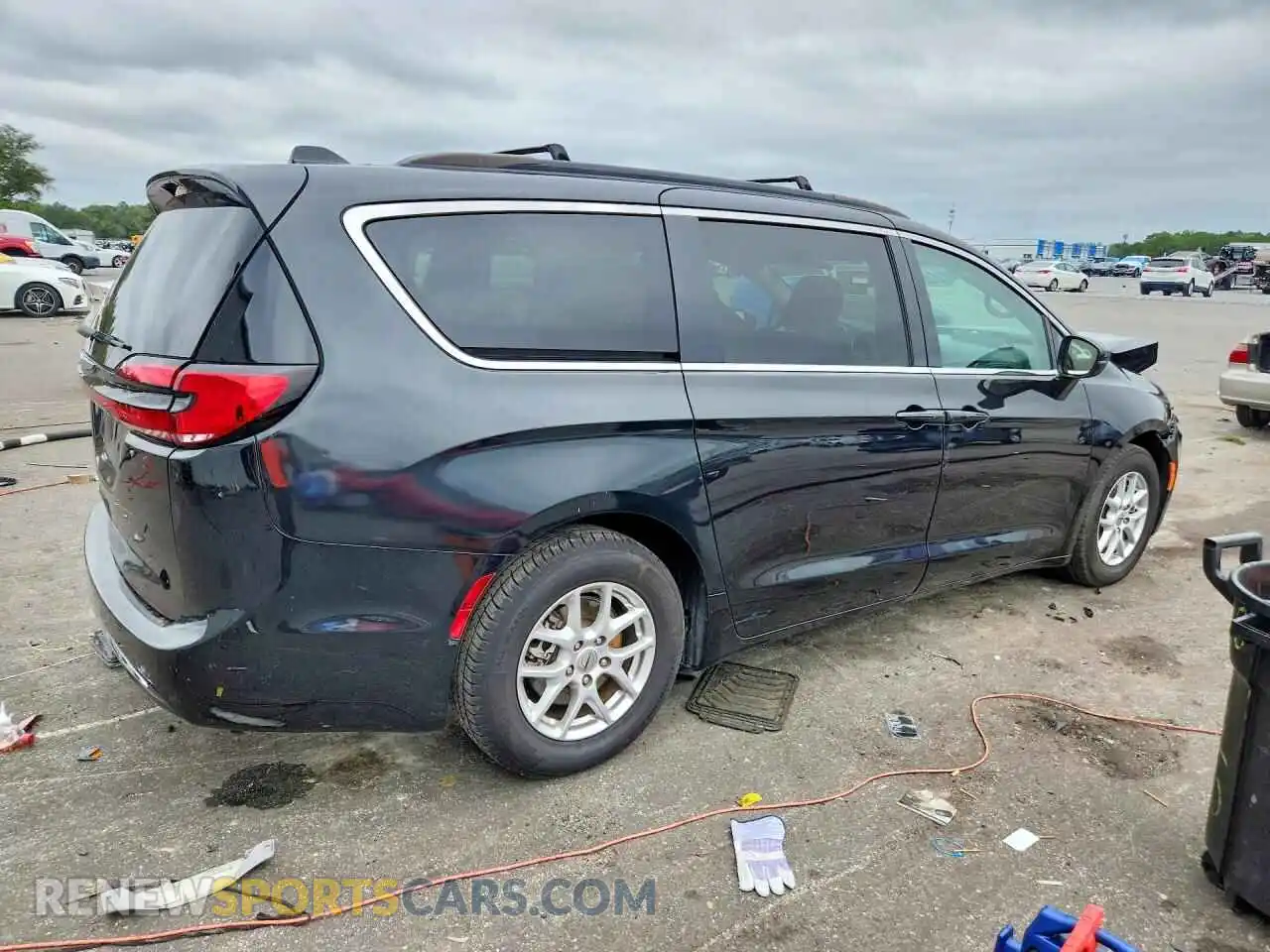 3 Photograph of a damaged car 2C4RC1BG6NR178412 CHRYSLER PACIFICA 2022