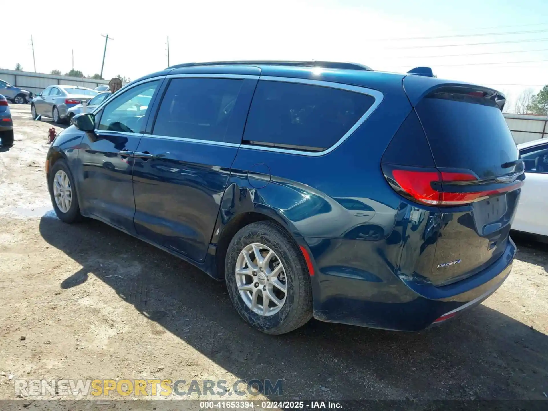 3 fotografías del automóvil dañado 2C4RC1BG6NR182203 CHRYSLER PACIFICA 2022