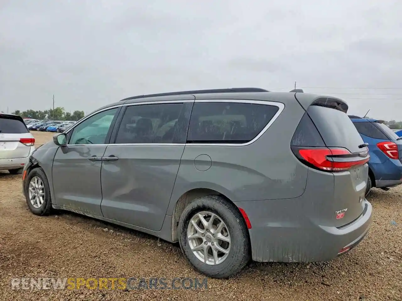 2 Photograph of a damaged car 2C4RC1BG6NR215099 CHRYSLER PACIFICA 2022