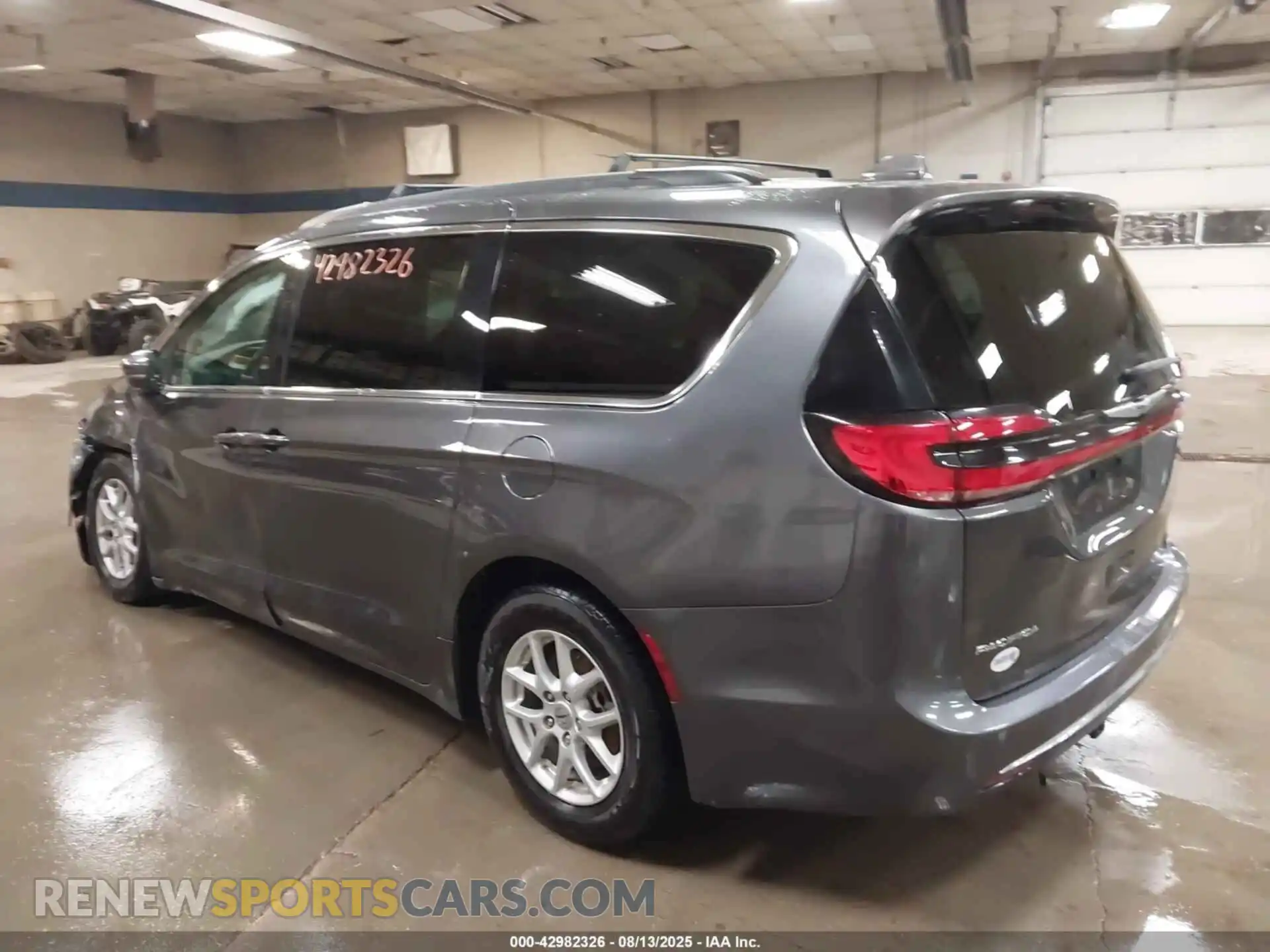 3 Photograph of a damaged car 2C4RC1BG7NR133267 CHRYSLER PACIFICA 2022
