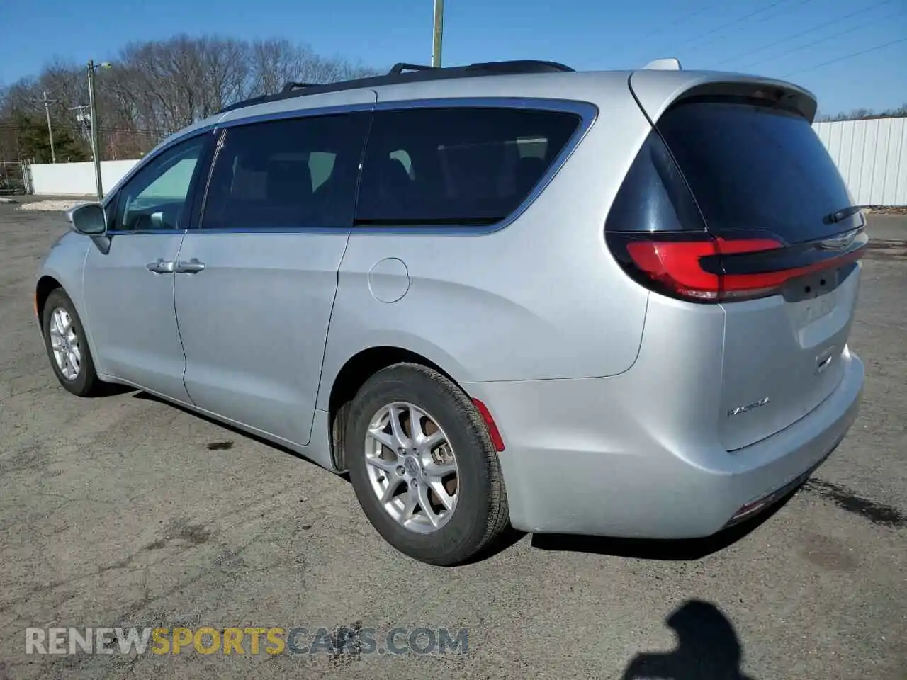 2 Photograph of a damaged car 2C4RC1BG7NR175616 CHRYSLER PACIFICA 2022
