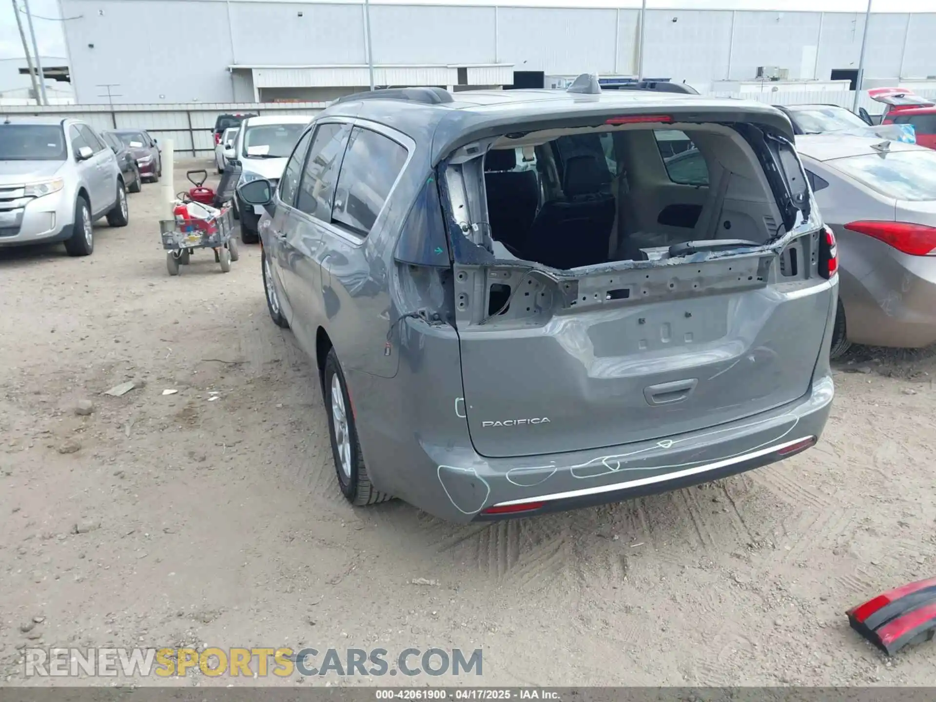 3 Photograph of a damaged car 2C4RC1BG7NR190939 CHRYSLER PACIFICA 2022
