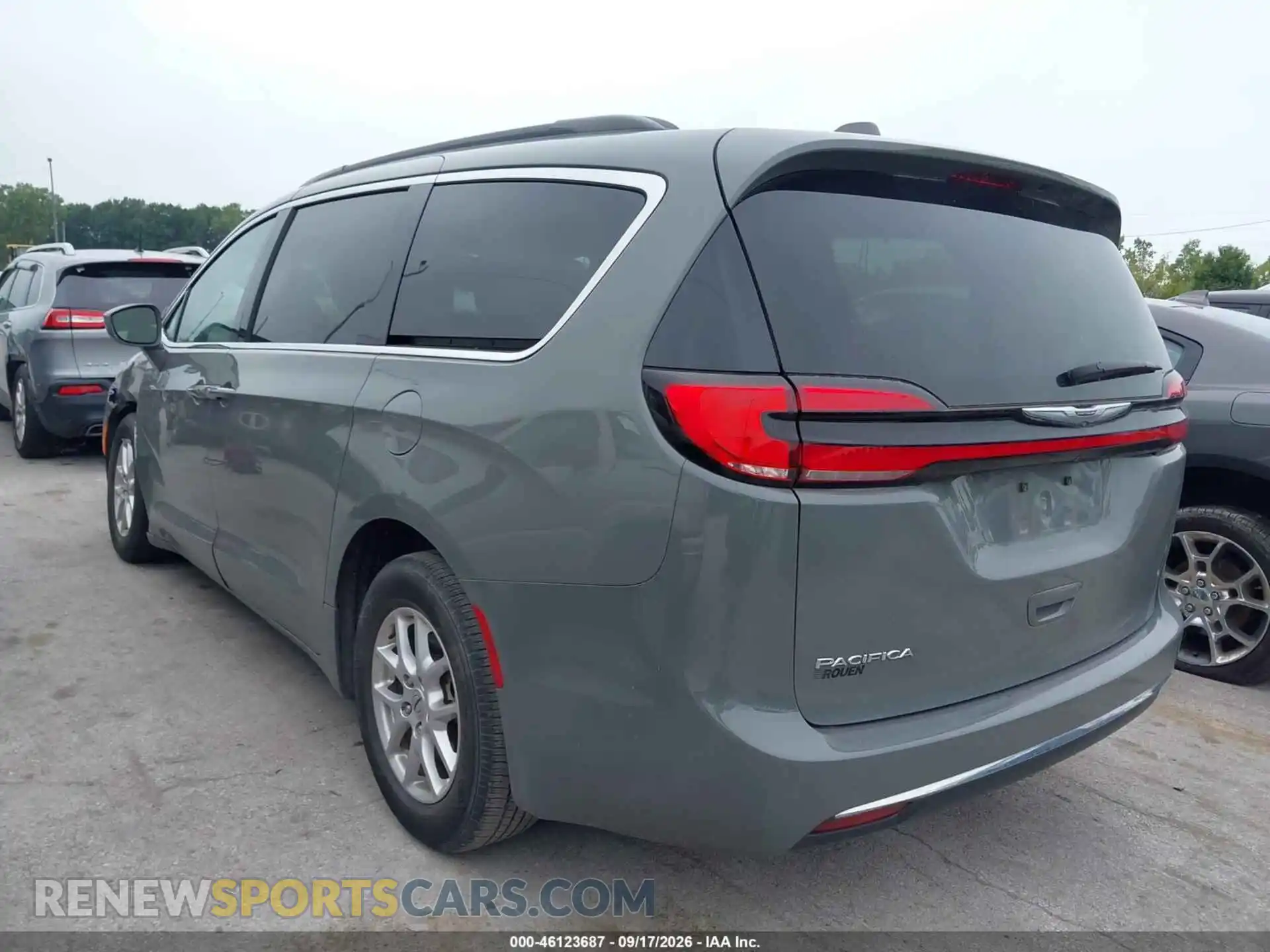 3 Photograph of a damaged car 2C4RC1BG7NR197938 CHRYSLER PACIFICA 2022