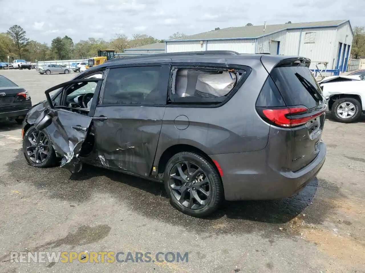 2 Photograph of a damaged car 2C4RC1BG8NR152314 CHRYSLER PACIFICA 2022