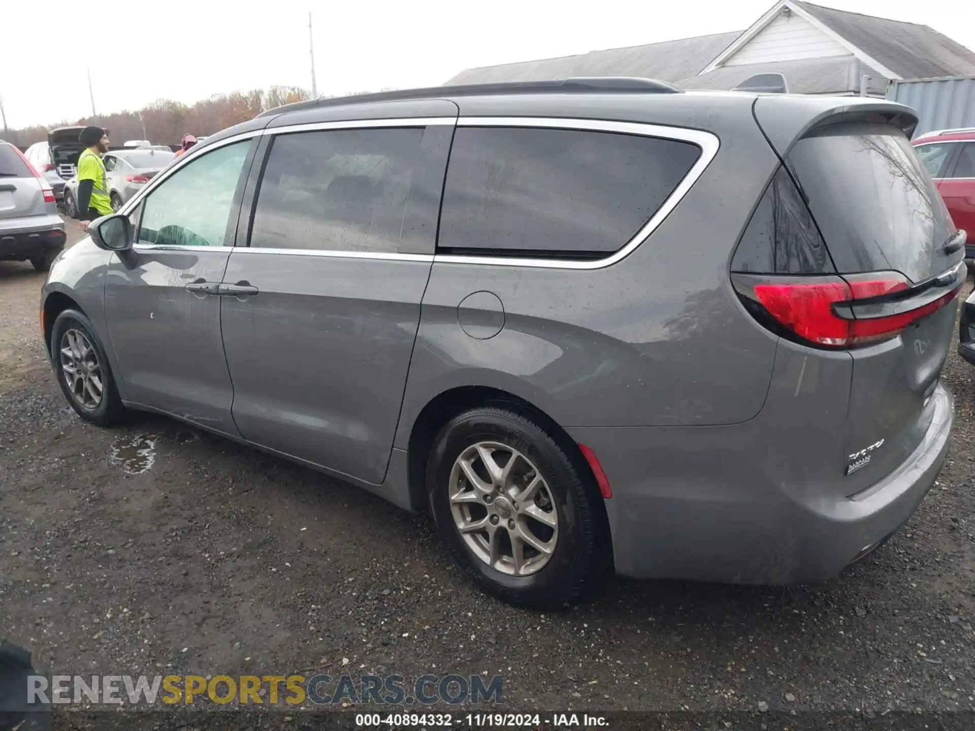 3 Photograph of a damaged car 2C4RC1BG8NR169811 CHRYSLER PACIFICA 2022