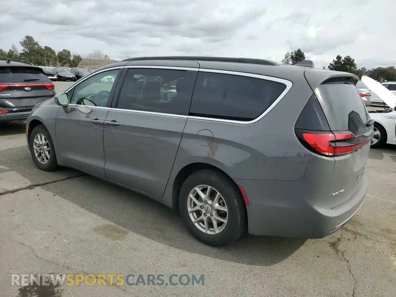 2 Photograph of a damaged car 2C4RC1BG8NR177472 CHRYSLER PACIFICA 2022
