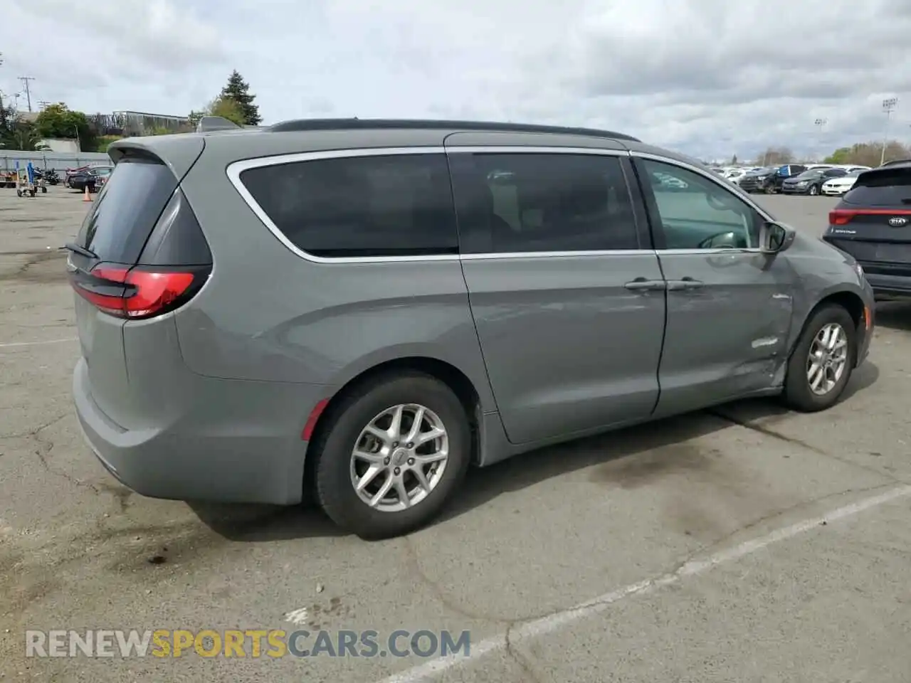 3 Photograph of a damaged car 2C4RC1BG8NR177472 CHRYSLER PACIFICA 2022