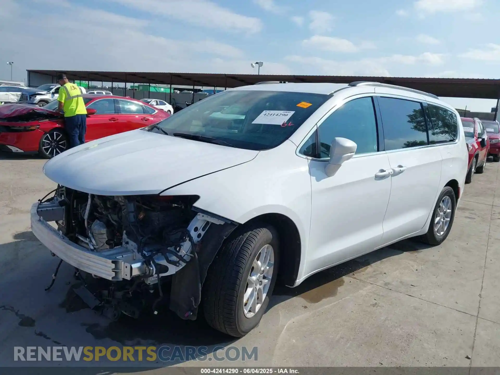 2 Photograph of a damaged car 2C4RC1BG8NR197706 CHRYSLER PACIFICA 2022