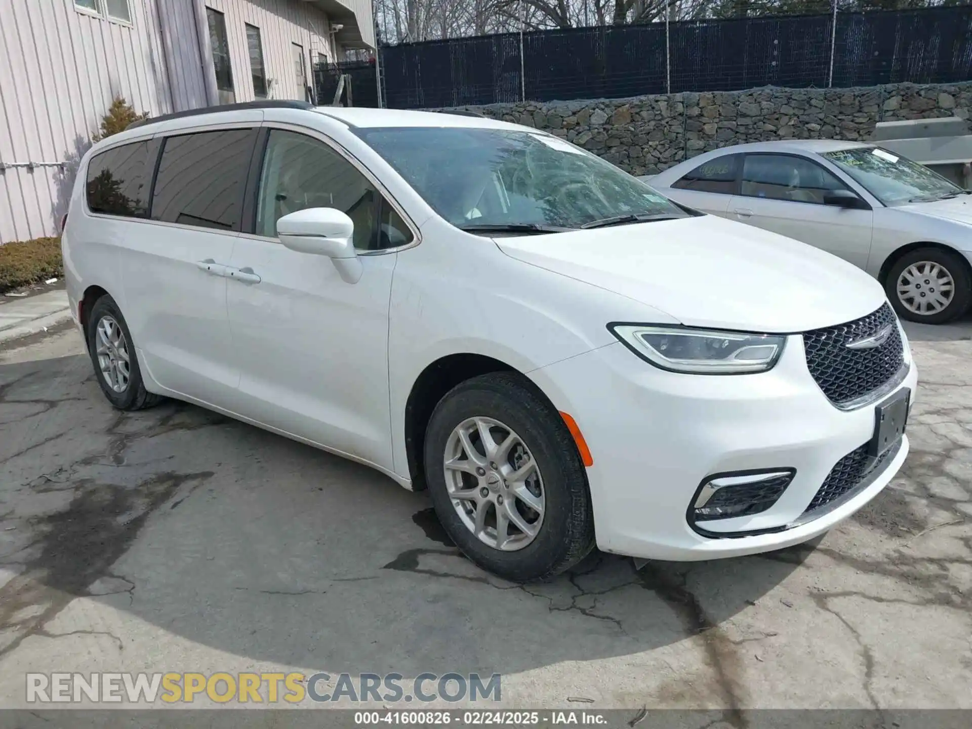 1 Photograph of a damaged car 2C4RC1BG9NR120827 CHRYSLER PACIFICA 2022