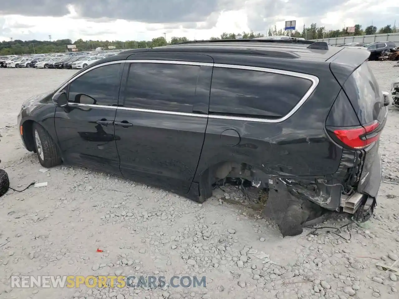 2 Photograph of a damaged car 2C4RC1BG9NR167811 CHRYSLER PACIFICA 2022
