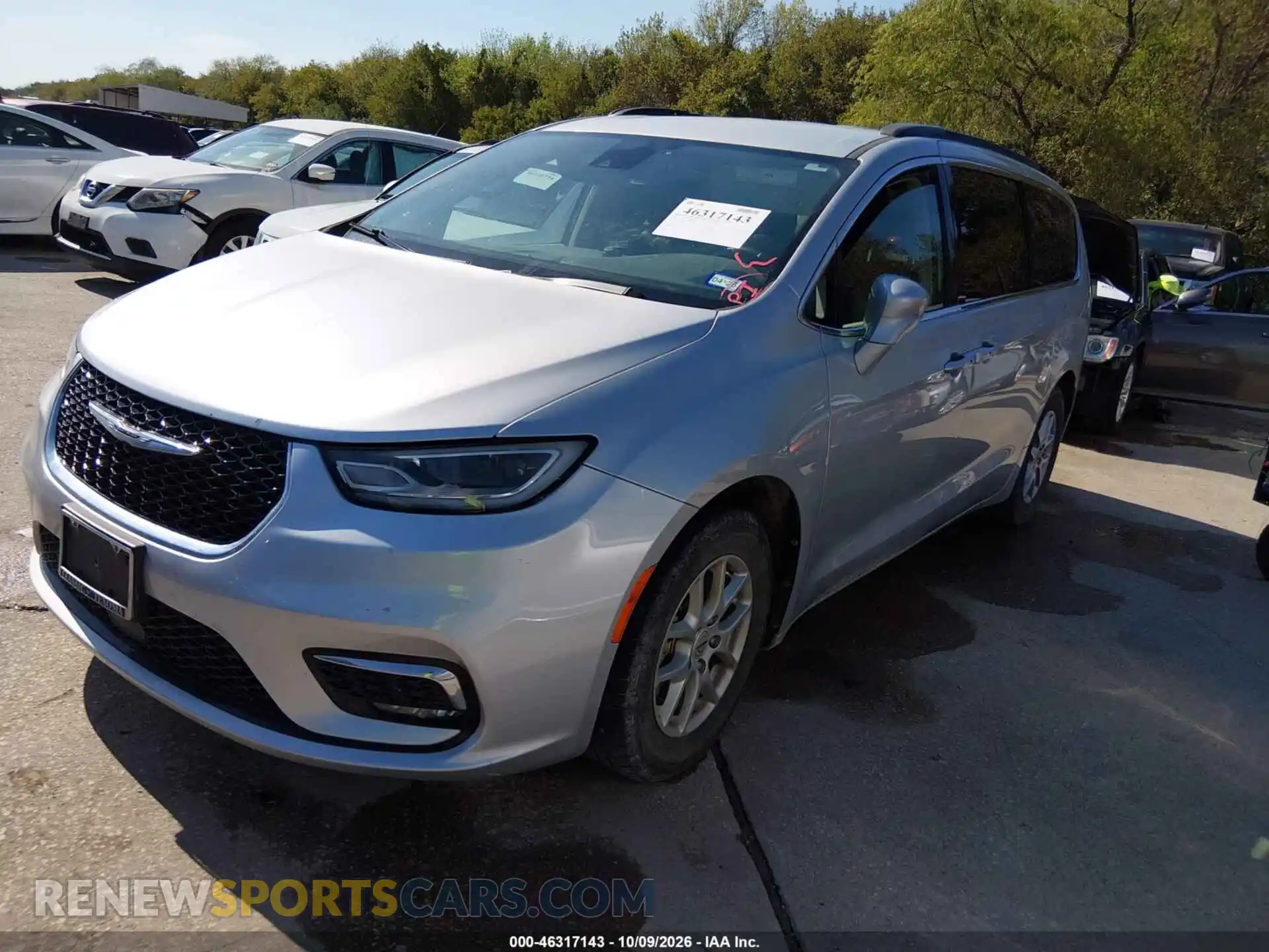 2 Photograph of a damaged car 2C4RC1BG9NR179795 CHRYSLER PACIFICA 2022