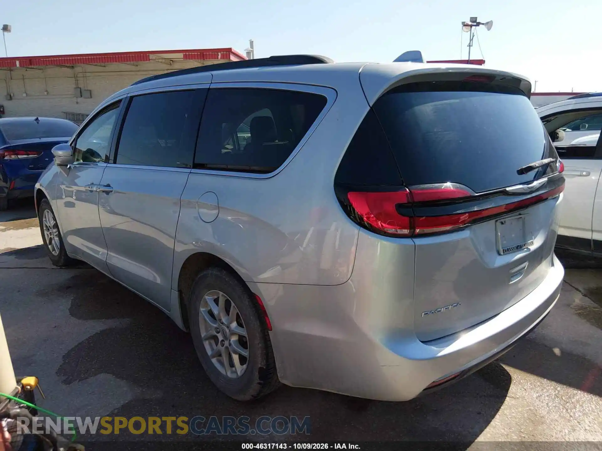 3 Photograph of a damaged car 2C4RC1BG9NR179795 CHRYSLER PACIFICA 2022
