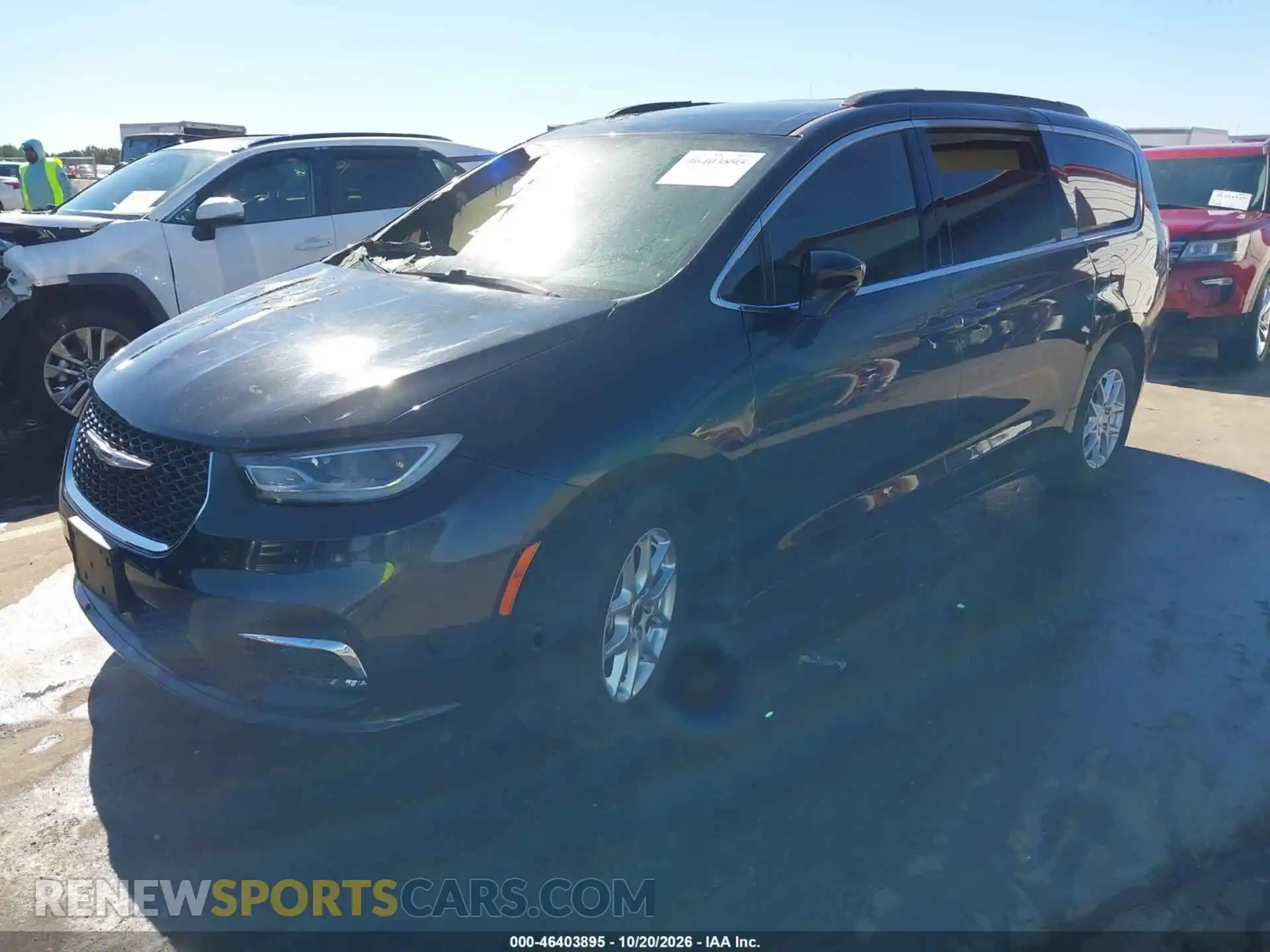 2 Photograph of a damaged car 2C4RC1BG9NR194457 CHRYSLER PACIFICA 2022