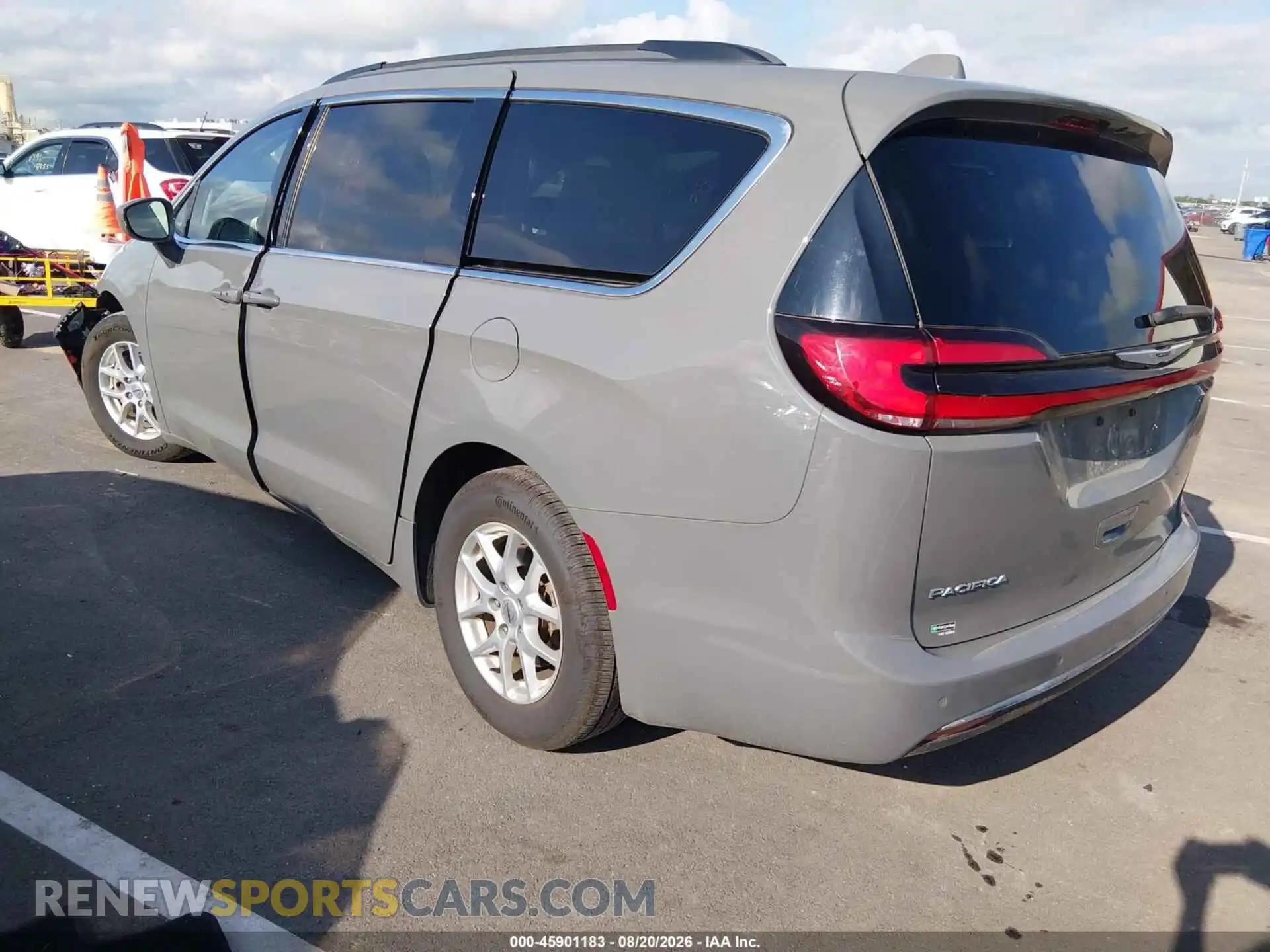 2 Photograph of a damaged car 2C4RC1BGXNR136793 CHRYSLER PACIFICA 2022