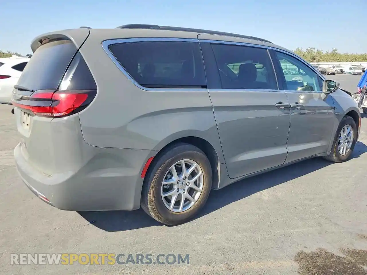 3 Photograph of a damaged car 2C4RC1BGXNR179305 CHRYSLER PACIFICA 2022