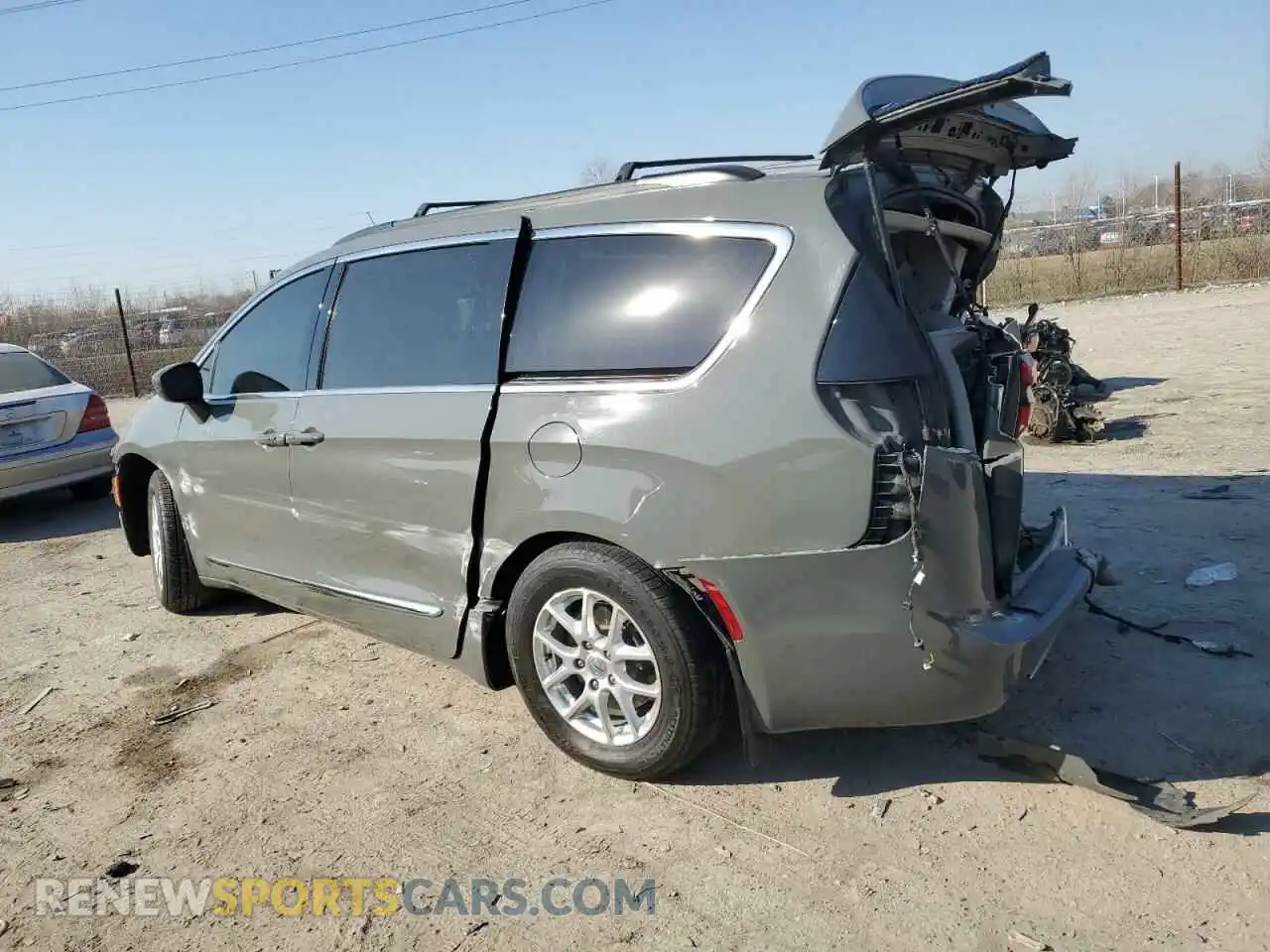 2 Photograph of a damaged car 2C4RC1BGXNR191227 CHRYSLER PACIFICA 2022