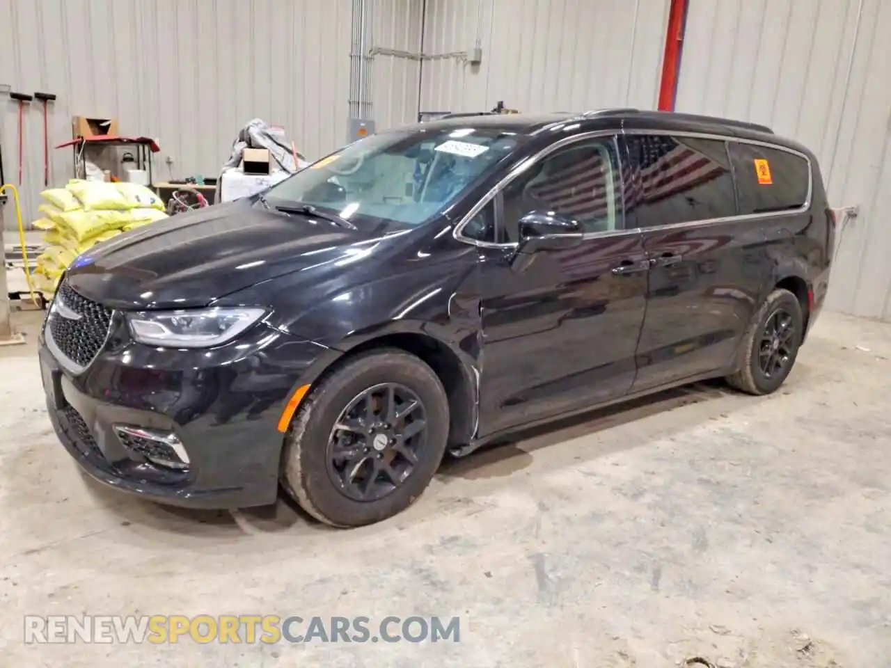 1 Photograph of a damaged car 2C4RC1BGXNR193303 CHRYSLER PACIFICA 2022