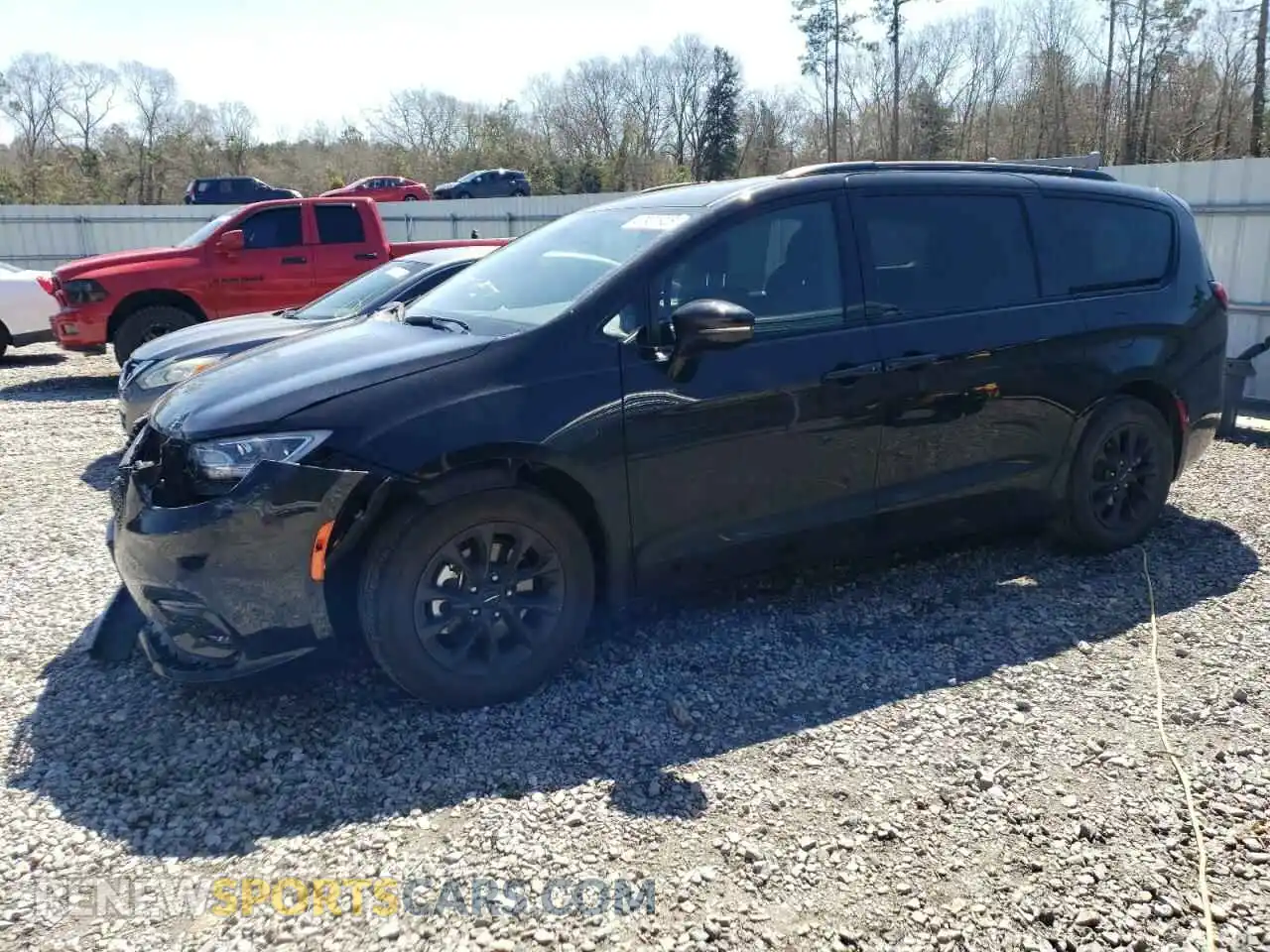 1 Photograph of a damaged car 2C4RC1FG7NR164867 CHRYSLER PACIFICA 2022