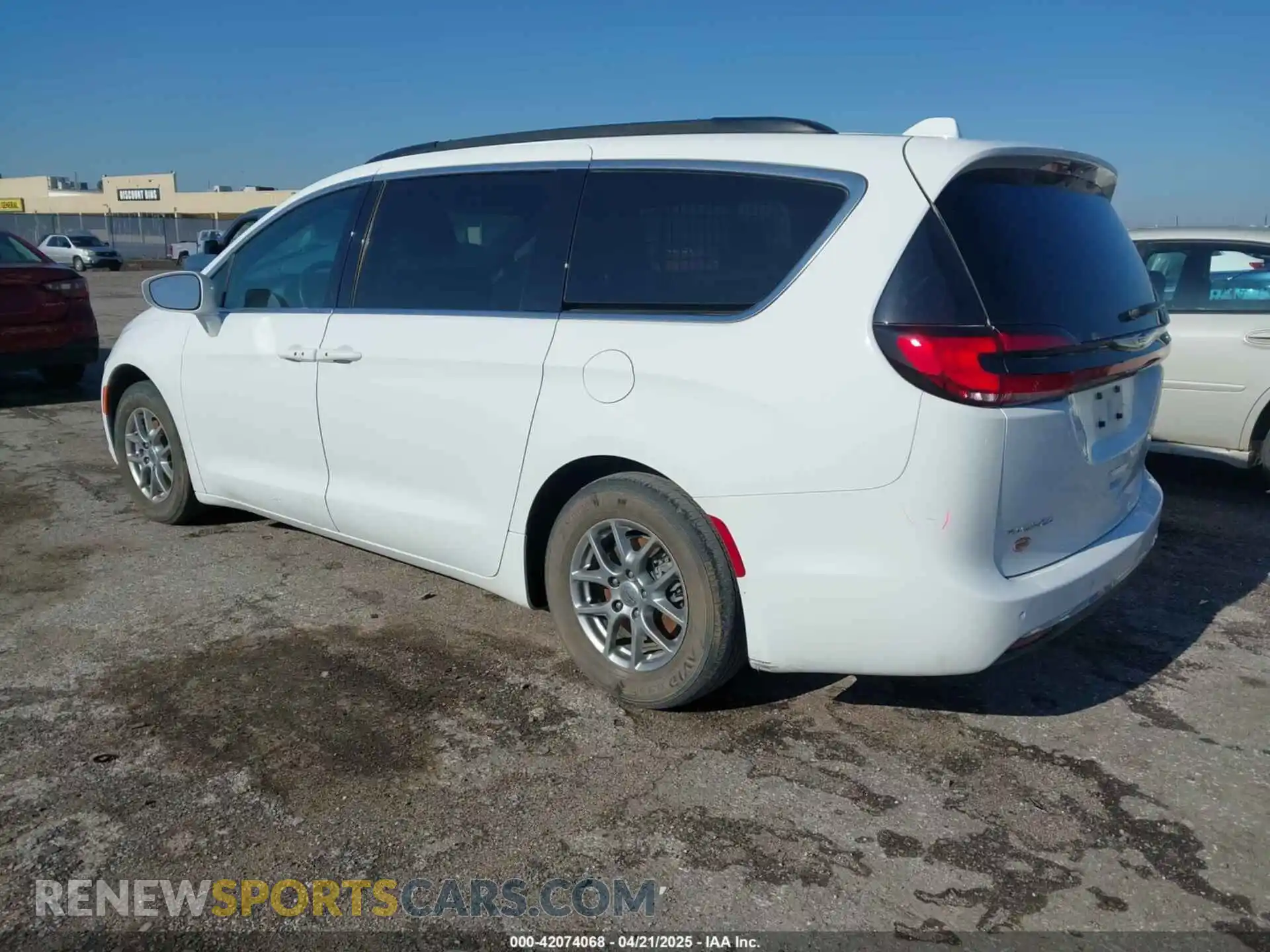 3 Photograph of a damaged car 2C4RC1FG9NR158021 CHRYSLER PACIFICA 2022