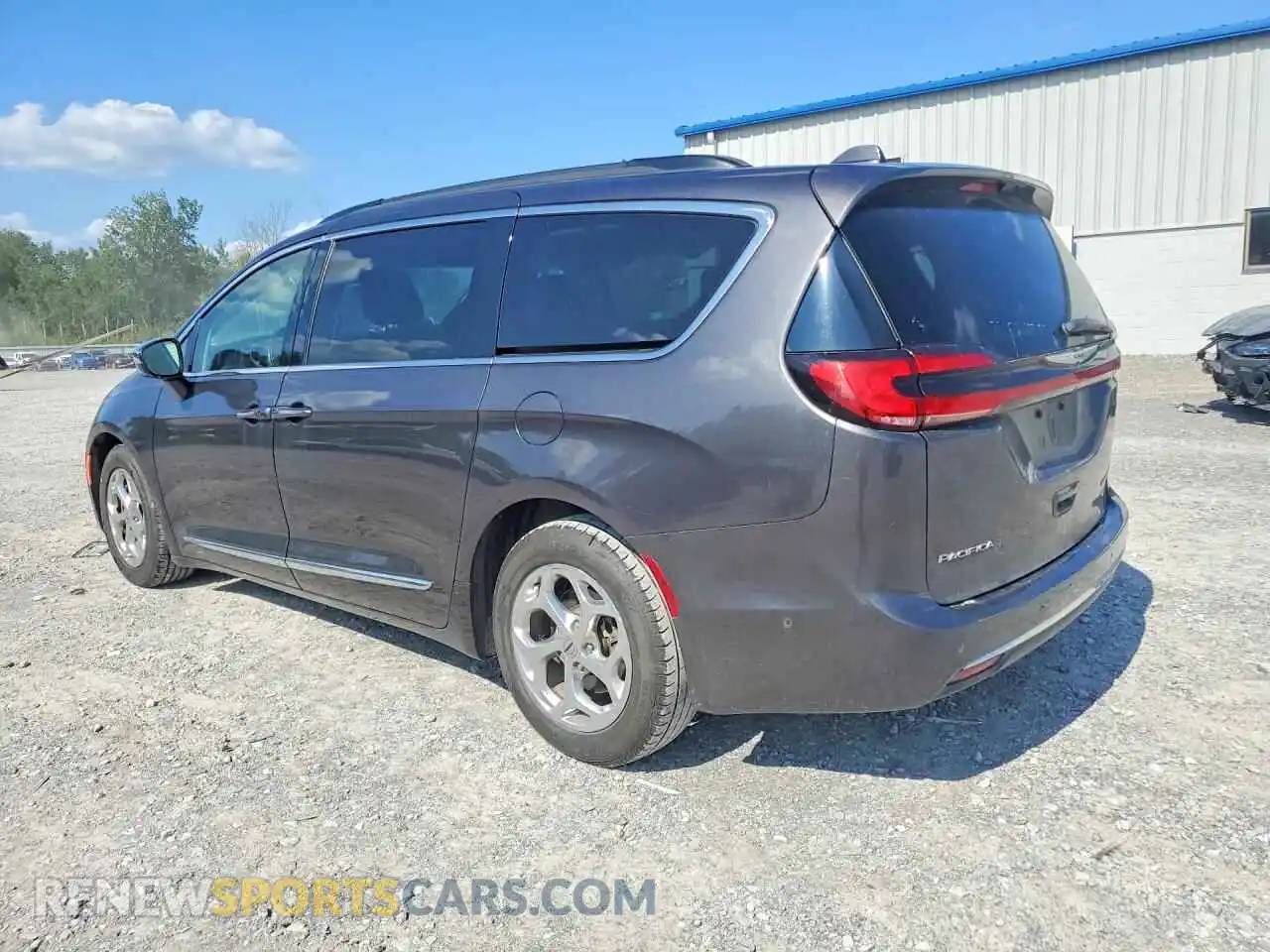 2 Фотография поврежденного автомобиля 2C4RC1GG5NR120560 CHRYSLER PACIFICA 2022