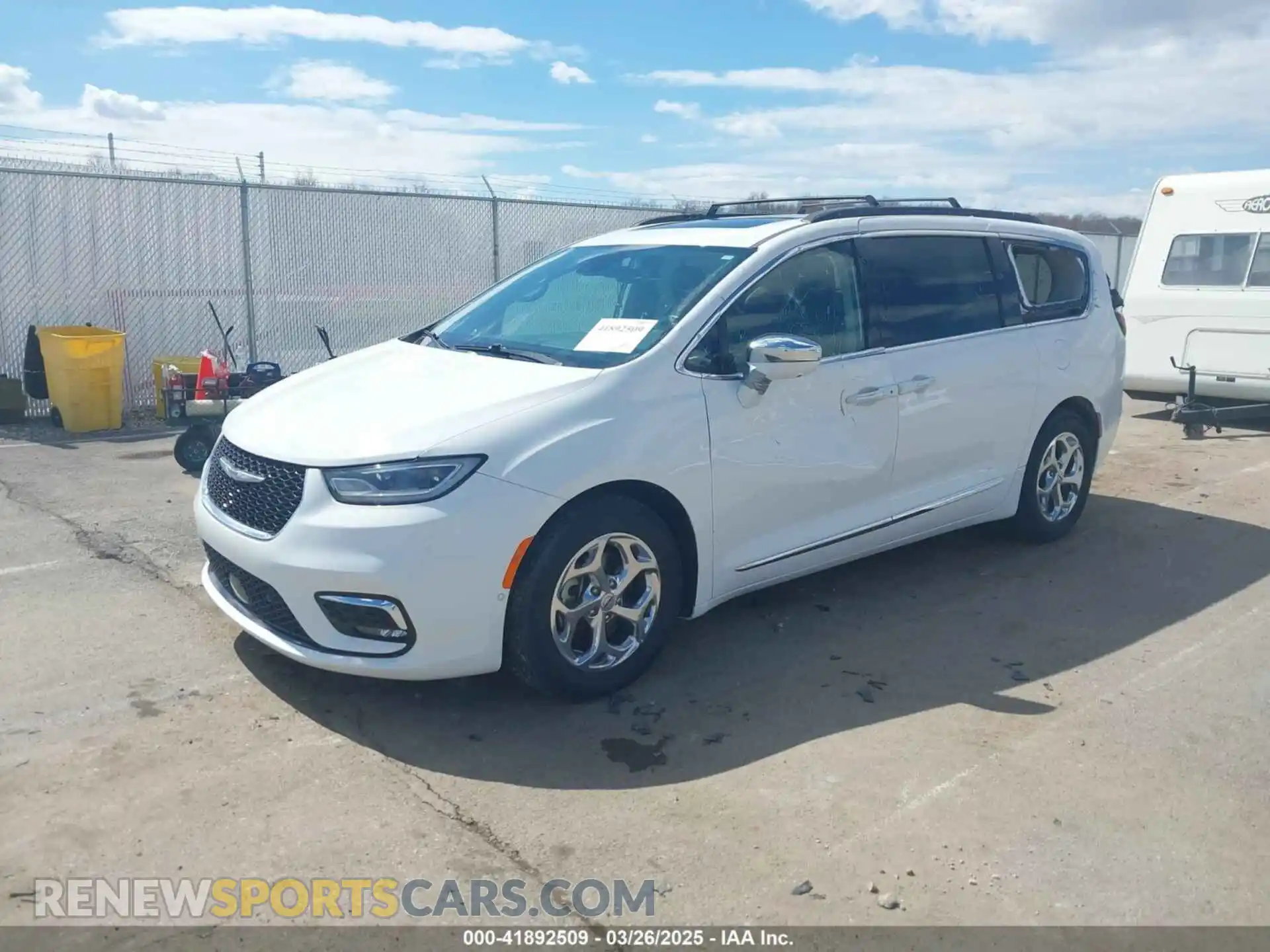 2 Photograph of a damaged car 2C4RC1GG5NR124060 CHRYSLER PACIFICA 2022