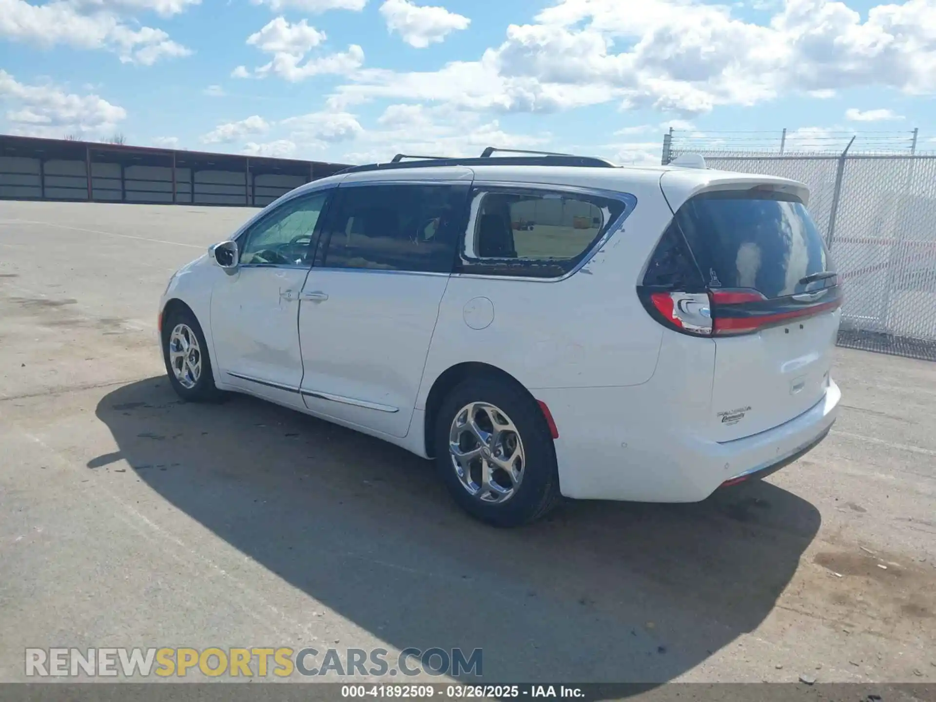 3 Photograph of a damaged car 2C4RC1GG5NR124060 CHRYSLER PACIFICA 2022