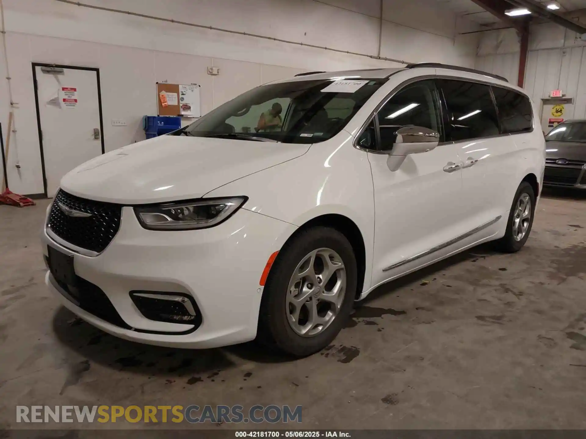 2 Фотография поврежденного автомобиля 2C4RC1GG6NR147220 CHRYSLER PACIFICA 2022