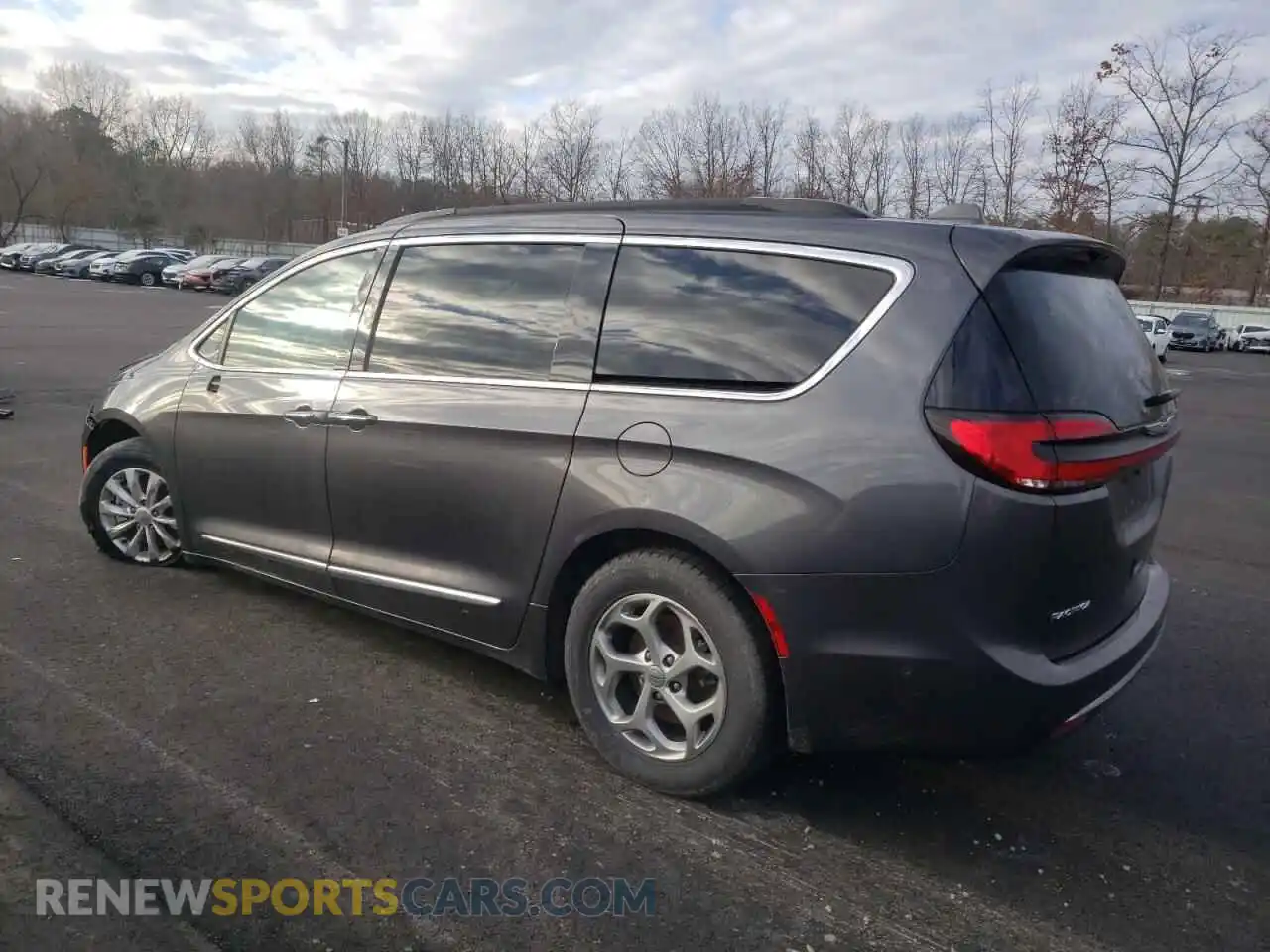 2 Photograph of a damaged car 2C4RC1GG6NR152899 CHRYSLER PACIFICA 2022