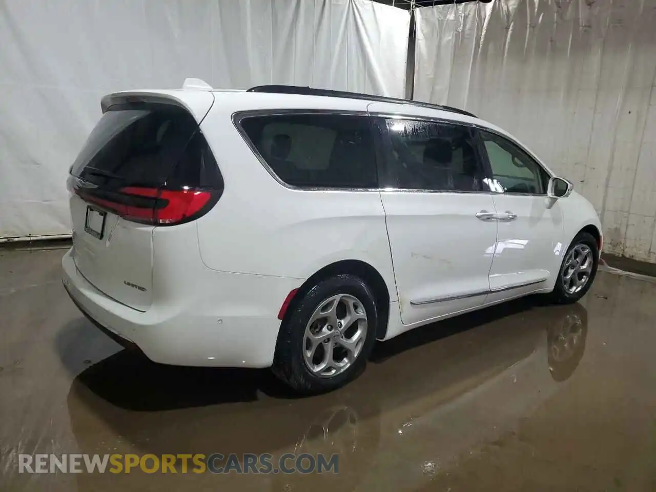 3 Photograph of a damaged car 2C4RC1GG6NR153535 CHRYSLER PACIFICA 2022