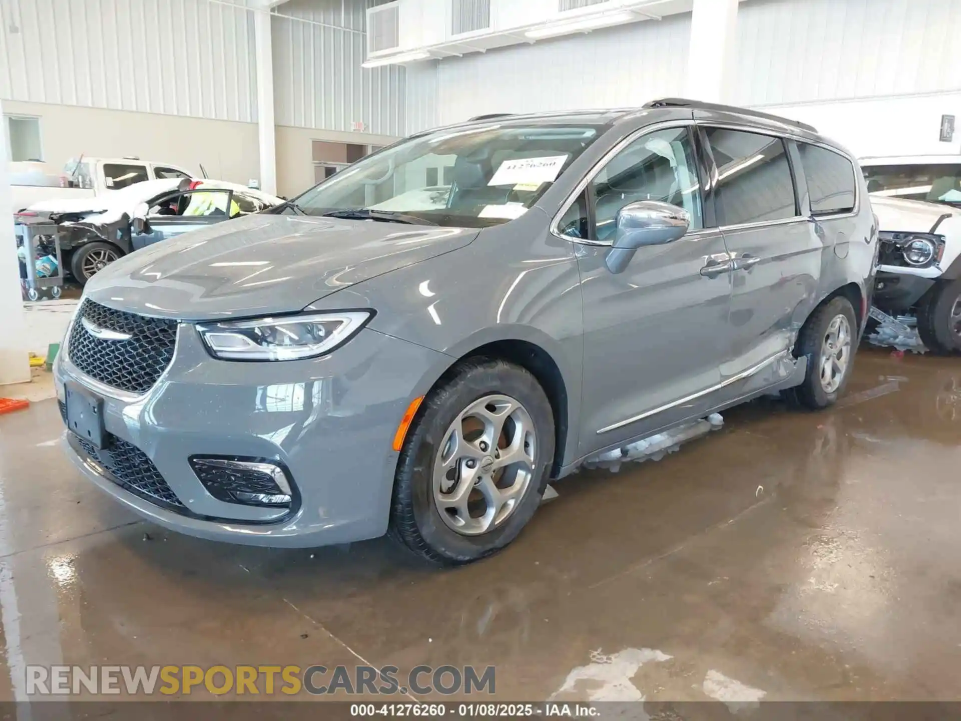 2 Photograph of a damaged car 2C4RC1GG6NR198135 CHRYSLER PACIFICA 2022